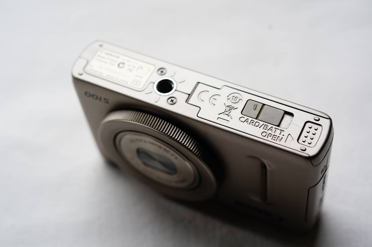 Canon デジタルカメラ PowerShot S100 シルバー 水中ハウジングおまけ付きの画像6