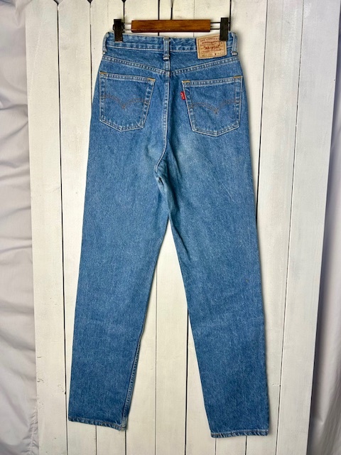 90s Levis W515 デニムパンツ 29 日本製 オールド リーバイス ヴィンテージ ブルージーンズ ストレート レディース ハイウエスト 93年●395