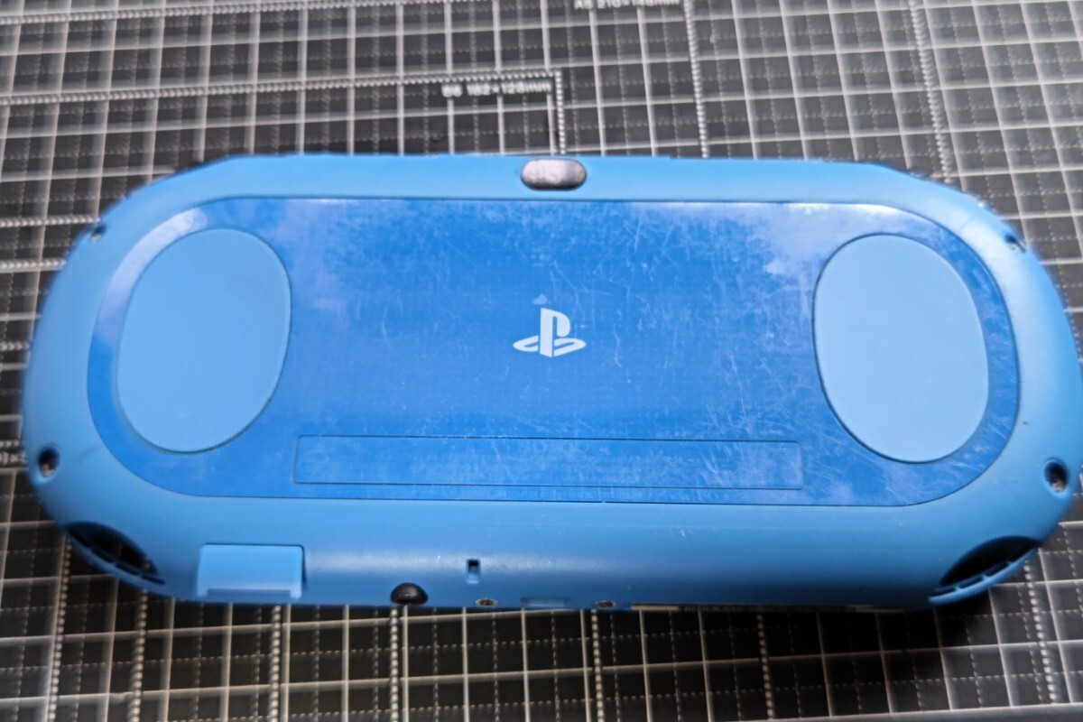 【動作確認済、訳有】PlayStation Vita Wi-Fiモデル アクア・ブルー(PCH-2000ZA23)_画像5