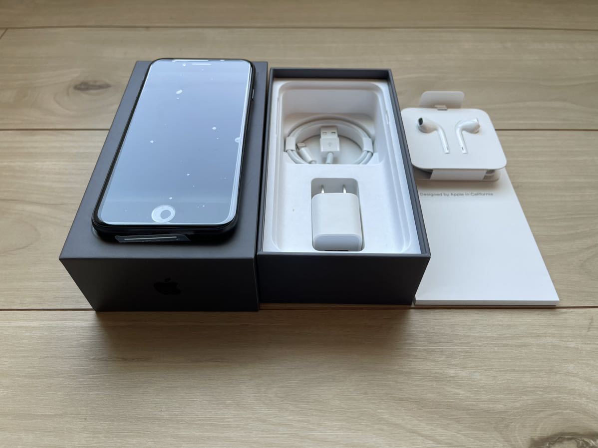 iPhone 8 64GB スペースグレー 新品未使用