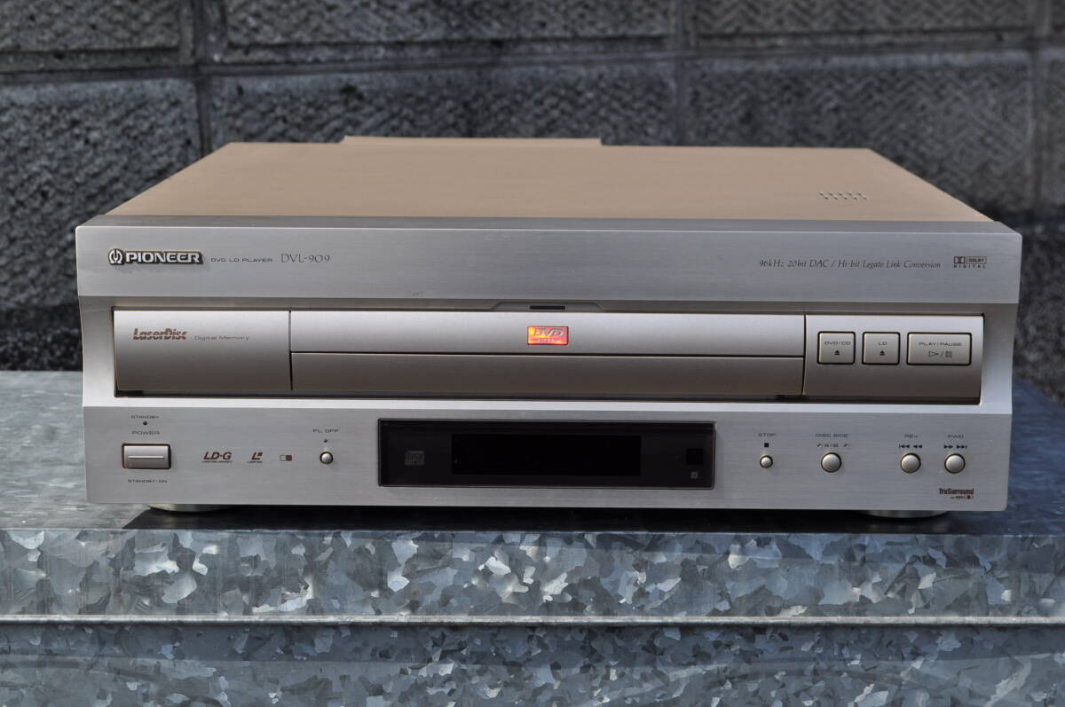 北12　日本製　オーディオ愛好家の所蔵品放出　パイオニア　DVD　LD　レーザーディスク　プレーヤー　DVL-909_画像1