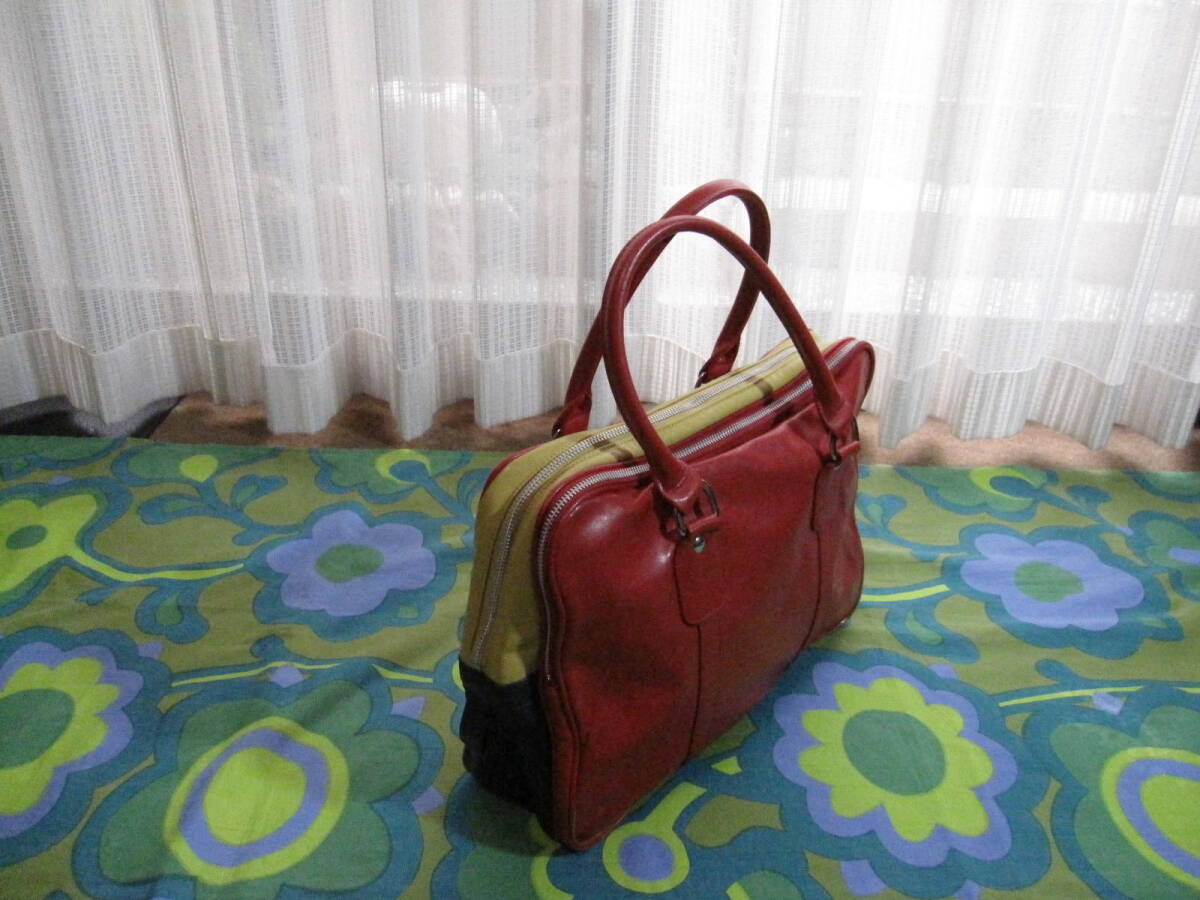  com te ценный Garcon COMME des GARCONS Aoyama сумка ручная сумочка красный × горчица × темно-синий кожзаменитель использование маленький чистый 38cm×28.5cm