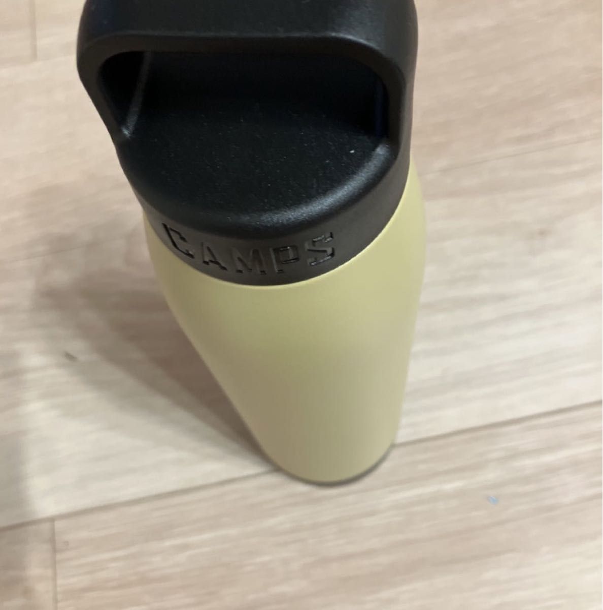 未使用 CAMPS ステンレスボトル 500ml グリーン タンブラー 水筒 ステンレス製携帯用魔法瓶 マイボトル