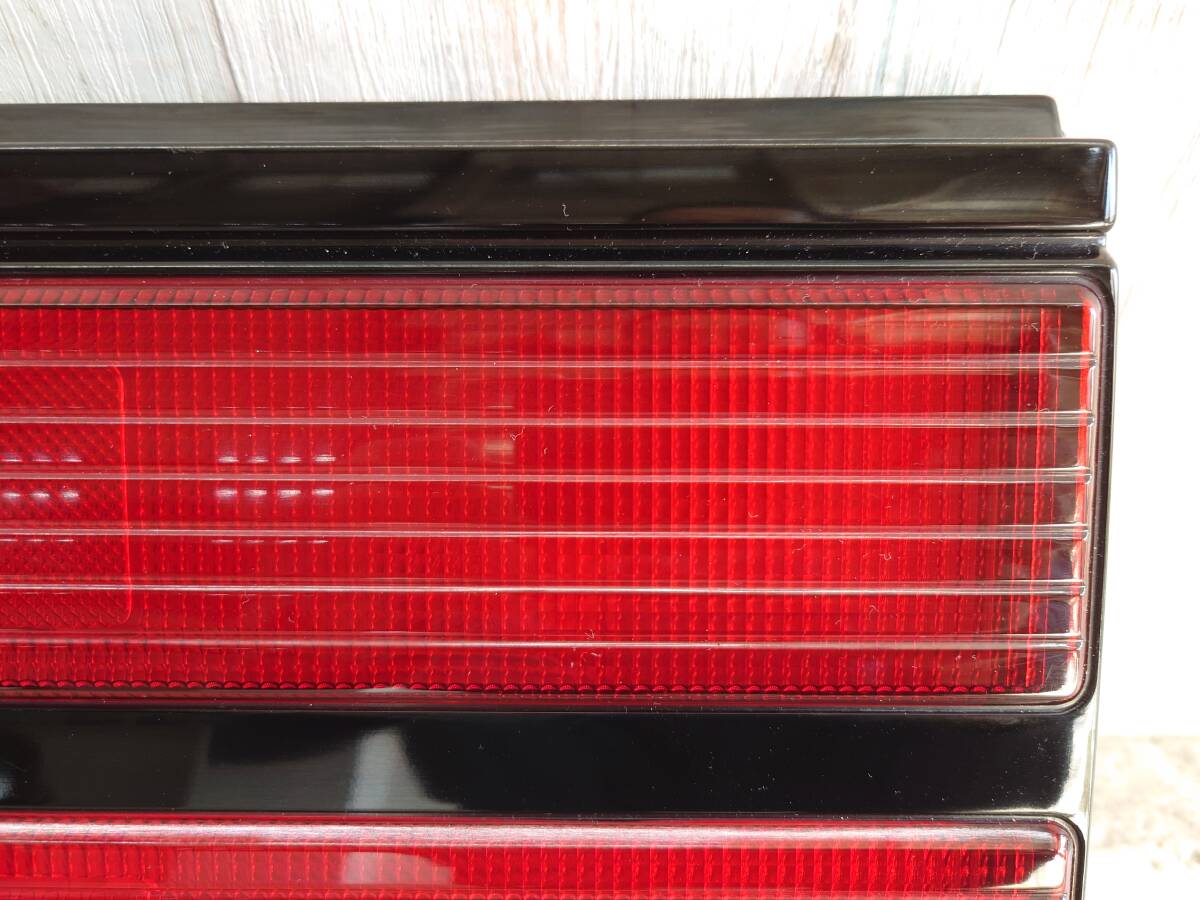 R31 SKYLINE スカイライン テールランプ 左 FJR31 後期 日産純正品 NISSAN genuine parts tail lamp left R31 HR31 7th B6555-51S60_画像4