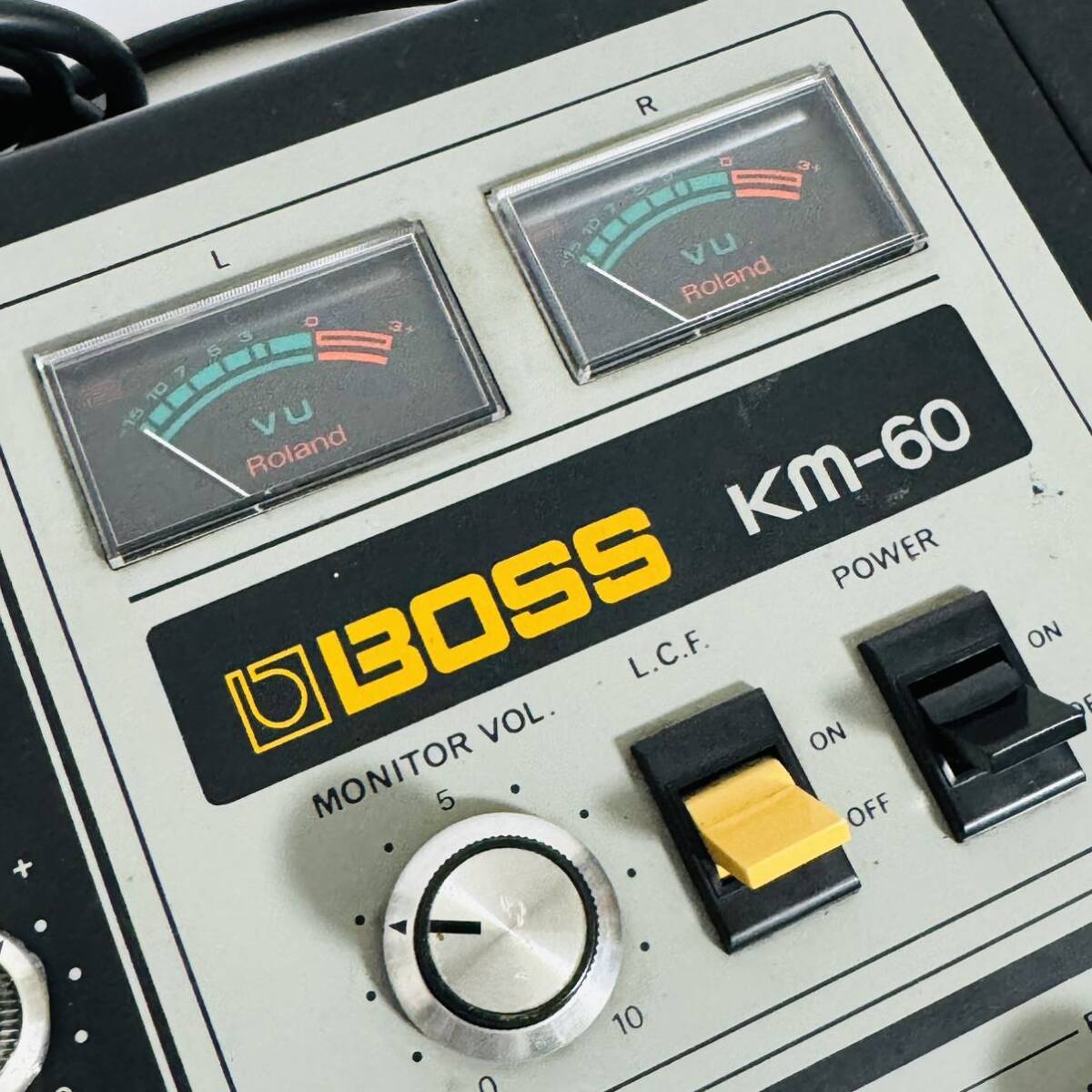 BOSS KM-60 アナログミキサー 通電 音出し確認済み ボス PA機器 ミキサー ローランド _画像5
