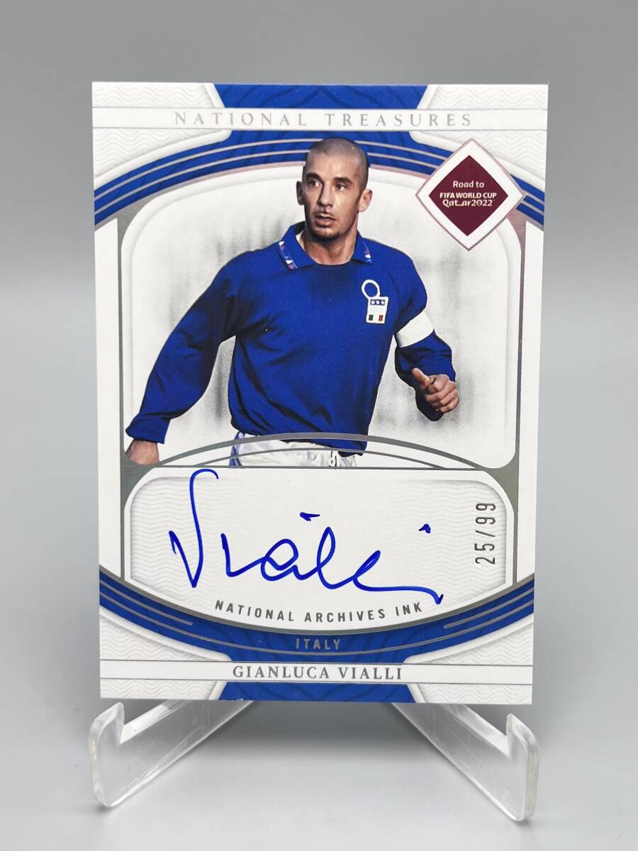 【99枚限定】2022 Panini National Treasures ジャンルカ・ヴィアッリ Gianluca Vialli 直筆サインカード Autoの画像1