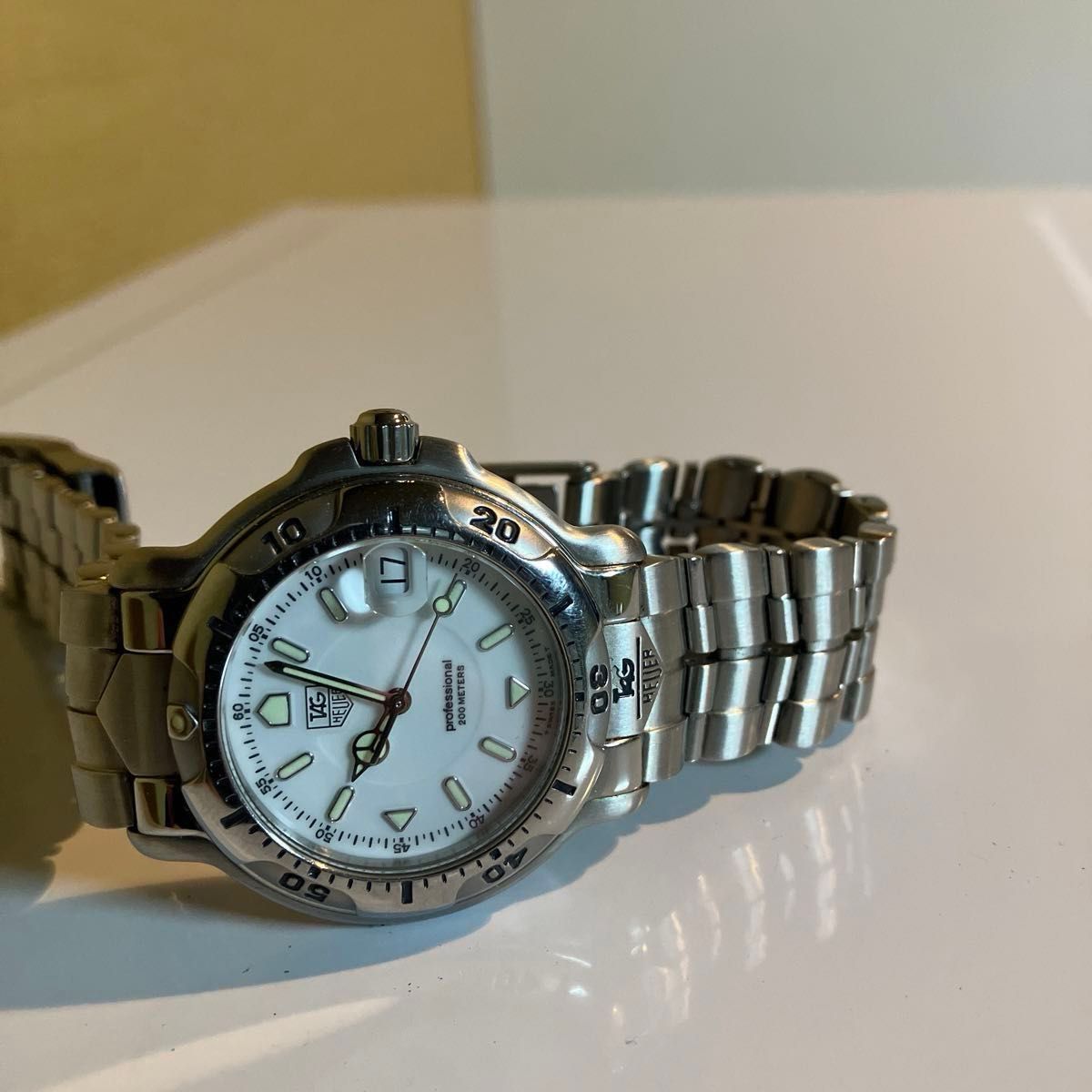 タグホイヤー　稼働美品　6000シリーズ プロフェッショナル デイト クオーツ メンズ腕時計
