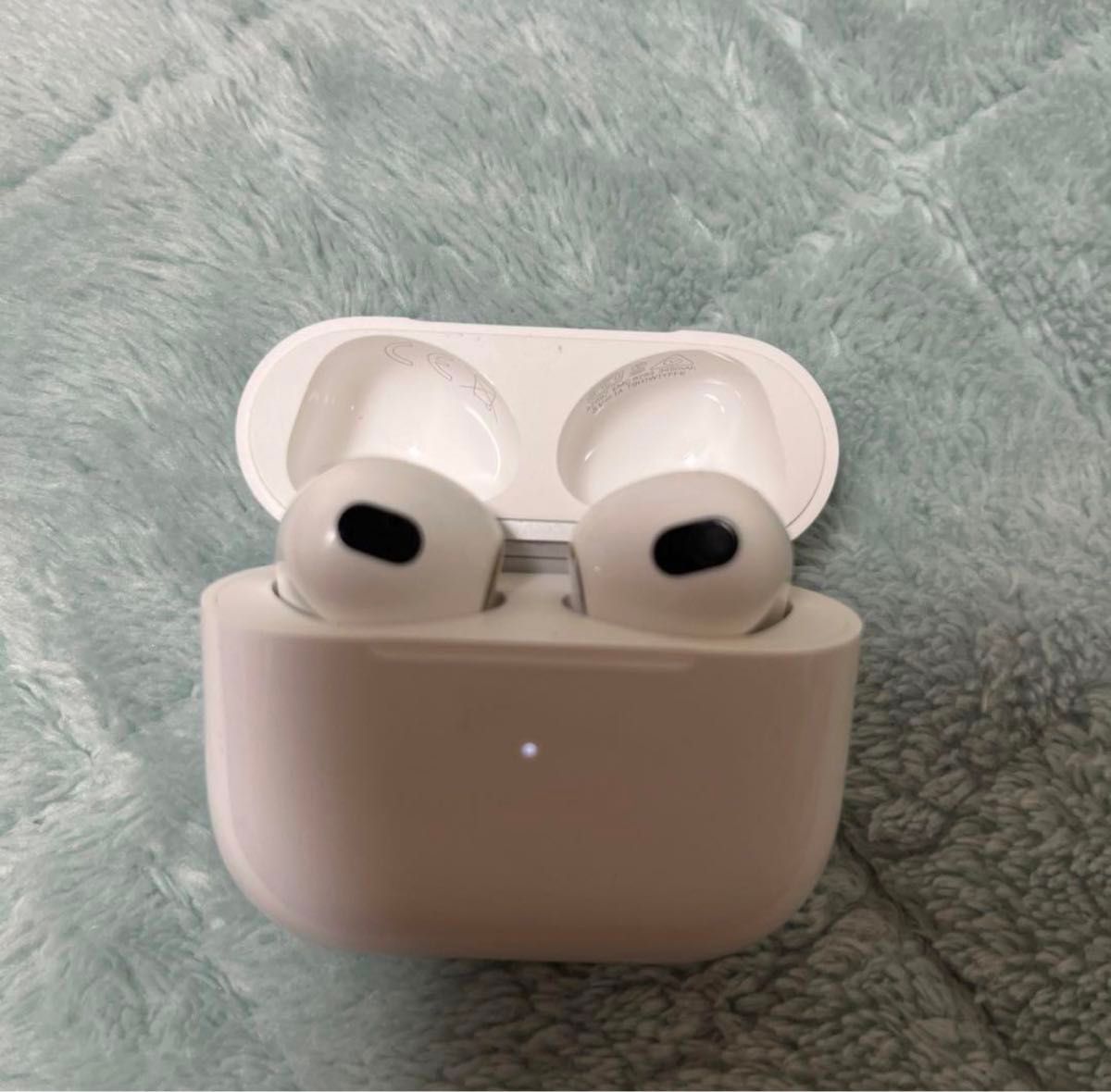 Apple airpods 第3世代
