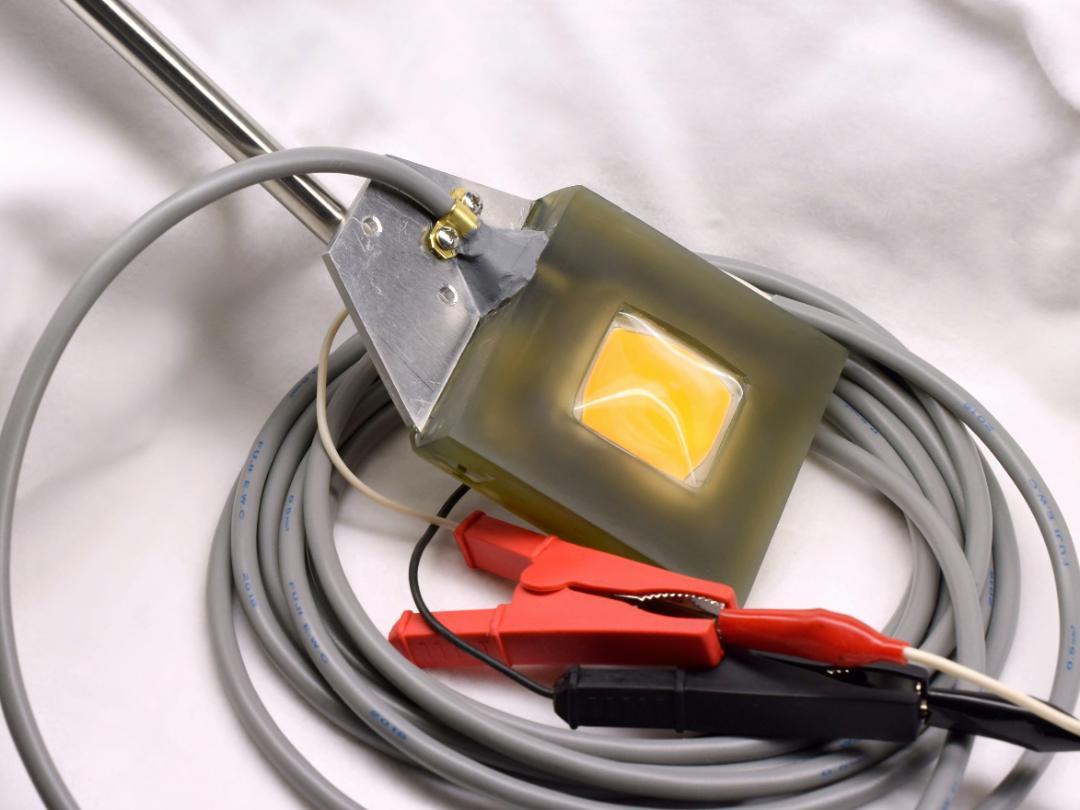  シラスウナギ用 ５０w LED 電球色 水中集魚灯_画像3