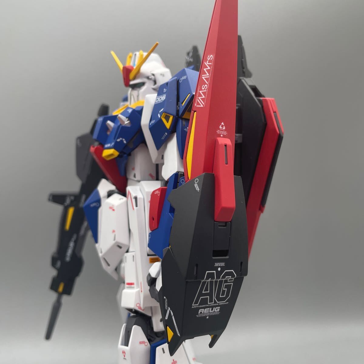 全塗装 MG 1/100 Zガンダム Ver.Ka 完成品 ガンプラ 機動戦士Zガンダム プレバン バンダイ アムロ プレミアムバンダイ カミーユ_画像3