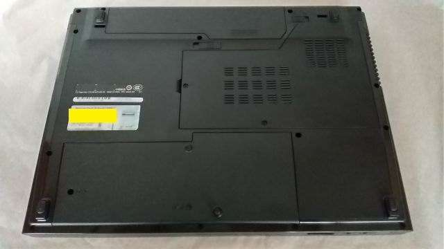 ★Dell★Vostro 1510★Cele★メモリ2GB/HDD250GB★WinVista・部品取りに★ジャンクの画像3