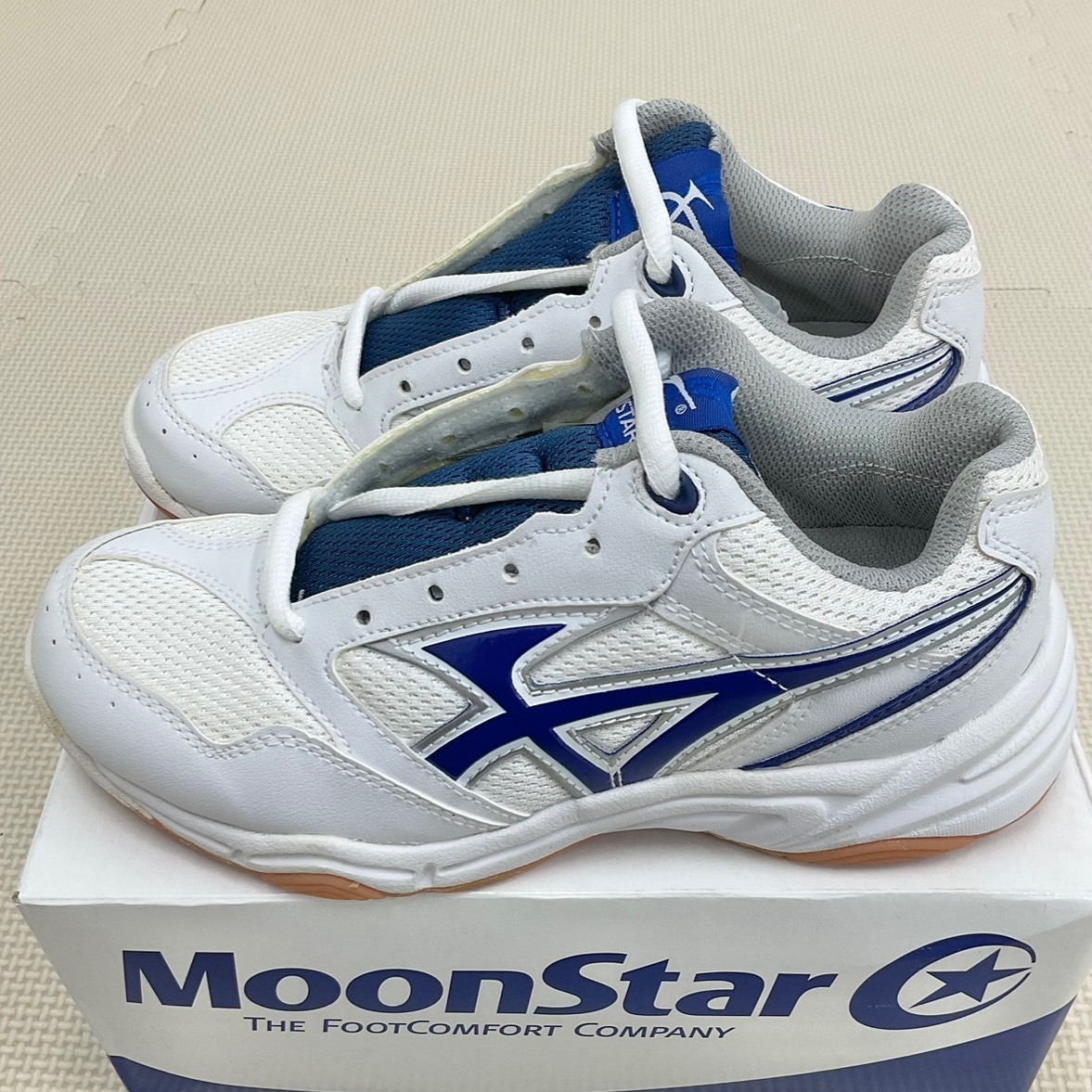 ( new goods ) * moon Star *moonSTAR*24.0cm* Jim Star 18* white / navy * physical training pavilion shoes * sport shoes * indoor shoes * interior put on footwear *