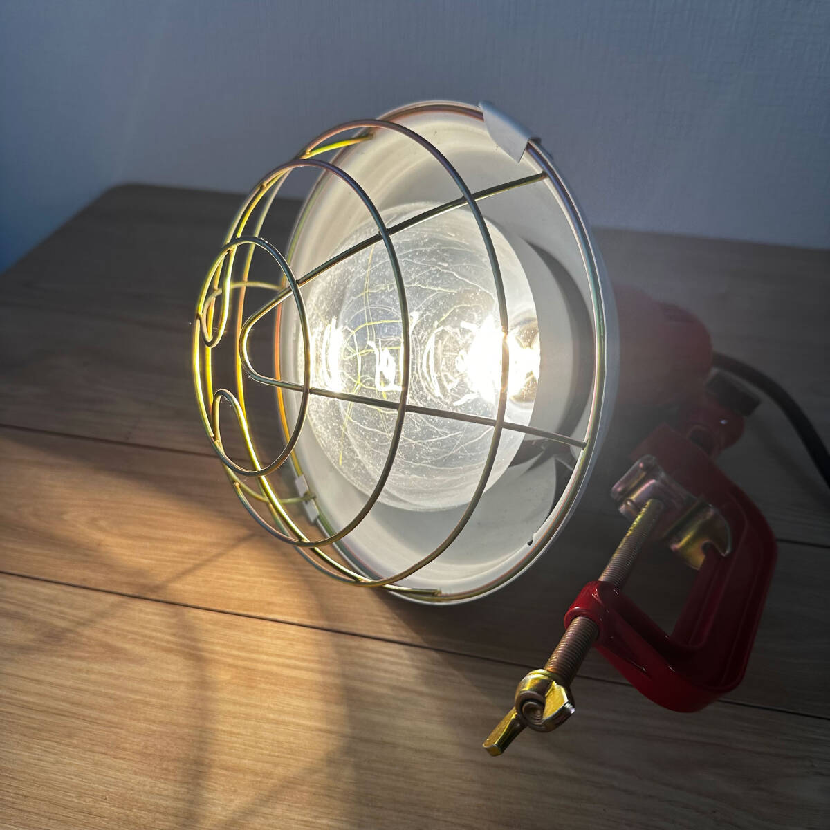 T610 美品 Nichiden LAMP HOLDER 投光器 ニチデン 300/500w 野外 照明 ライト 工事現場 作業 点灯確認済の画像1