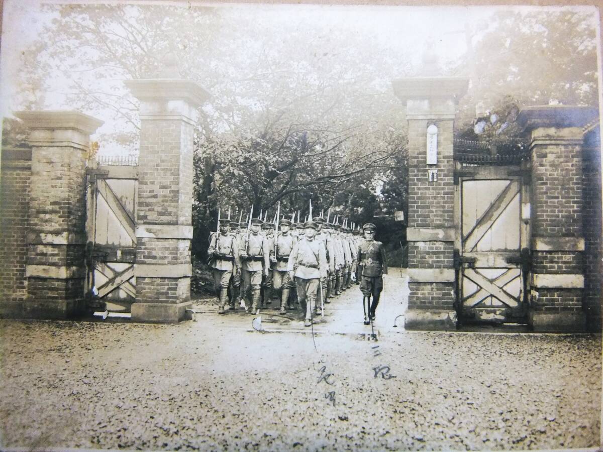 戦前～ 古写真 陸軍工科学校 教育機関 愛国号飛行機命名式 戦車 昭和天皇 旧日本軍 陸軍 集合写真 家族写真 写真 いろいろ149枚_画像1