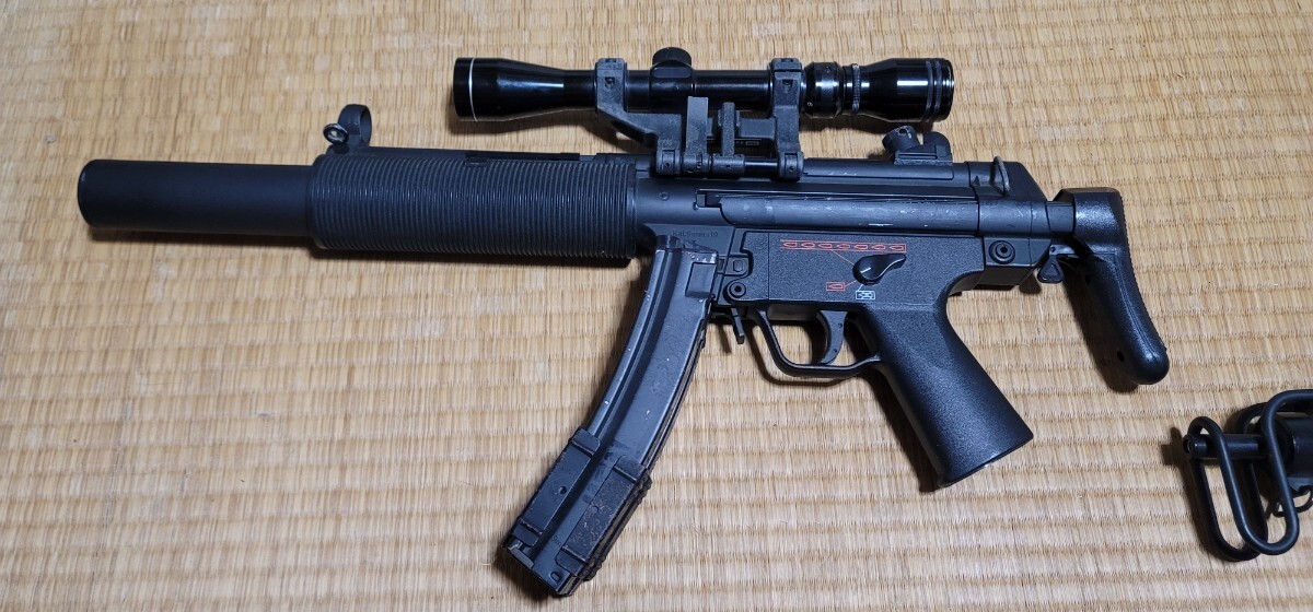 東京マルイ 電動ガン トイガン ASGK刻印 エアガン　MARUI MP5A4 SD6 スコーピオン　3丁セット　ジャンク品　ミリタリー　サバゲー_画像3