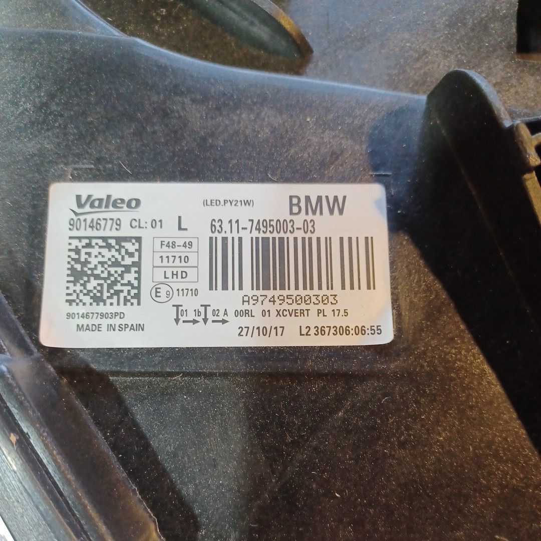 BMW X1 F48 フルLEDヘッドライト 左側 　63.11-7495003-03 