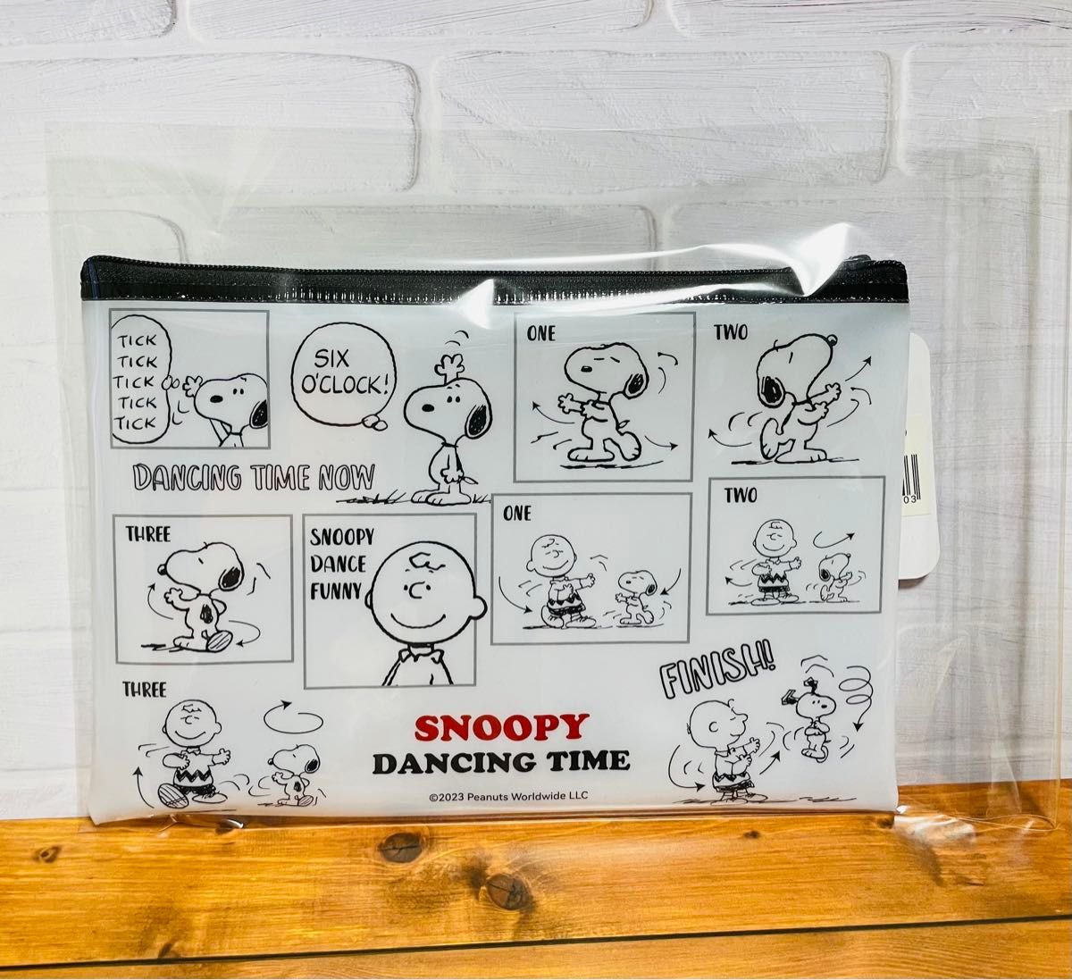 新品未使用品　SNOOPY スヌーピー　PEANUTS クリアケース　クリアポーチ