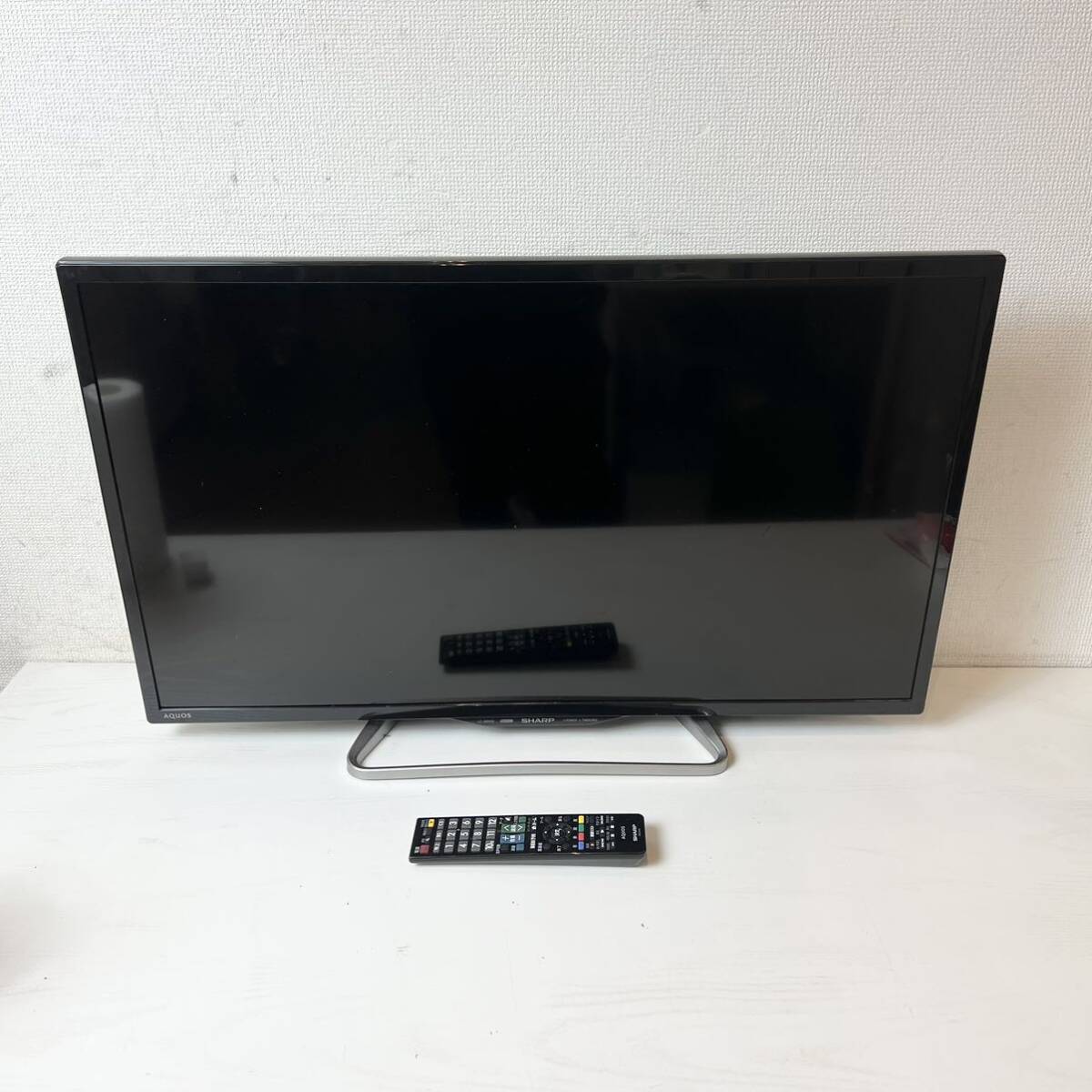 203＊中古品 2016年製 SHARP 液晶カラーテレビ LC-32W25 シャープ リモコン付き 簡易動作確認済み＊_画像1