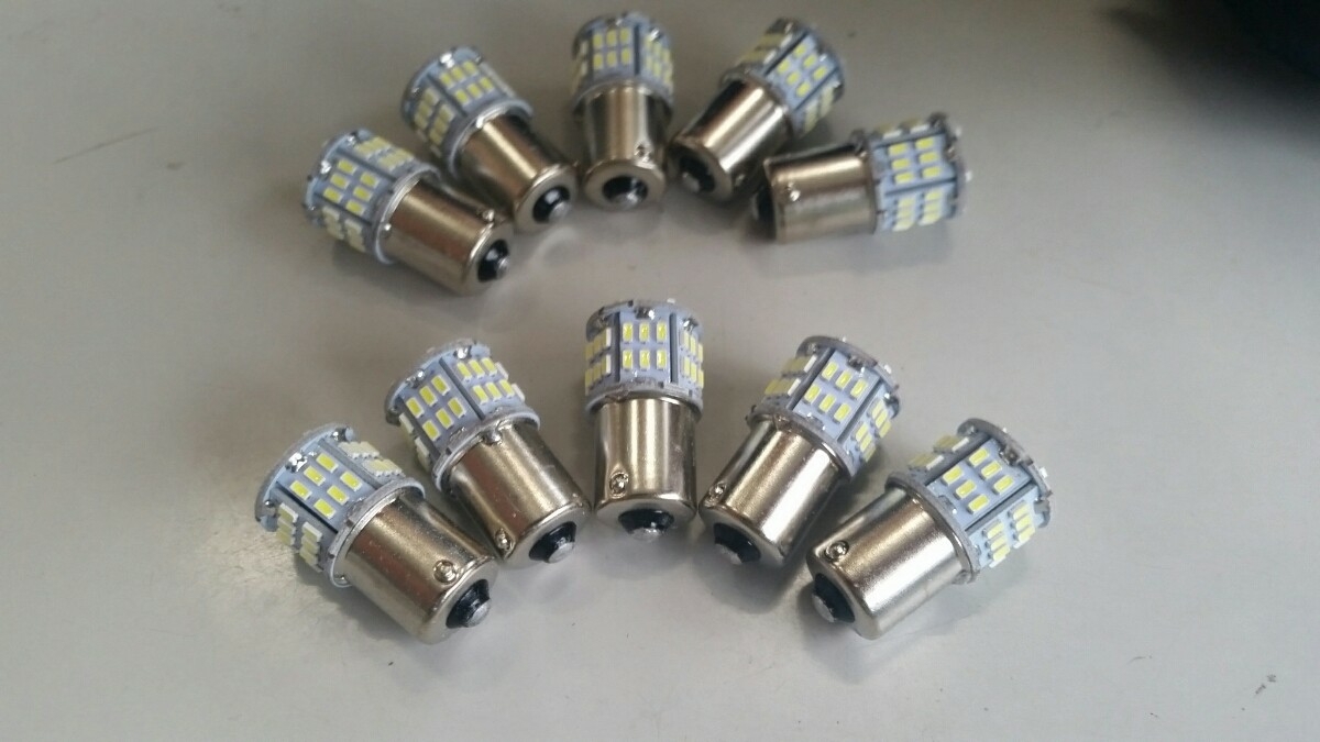 24Ｖ.Ｓ25　ＬＥＤ　1206チップ　　54ＳＭＤ　眩しい光　シングルホワイト　10個セット.　トラック　トレーラー　ダンプ　人気商品　_画像2