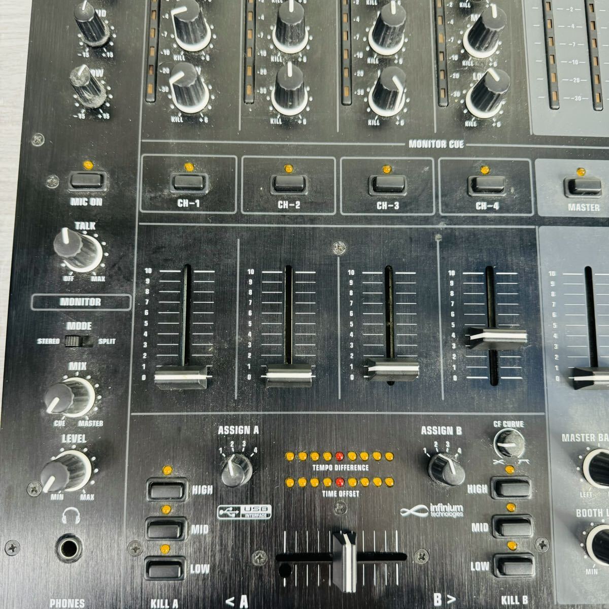 behringer ベリンガー DJX900USB DJミキサー