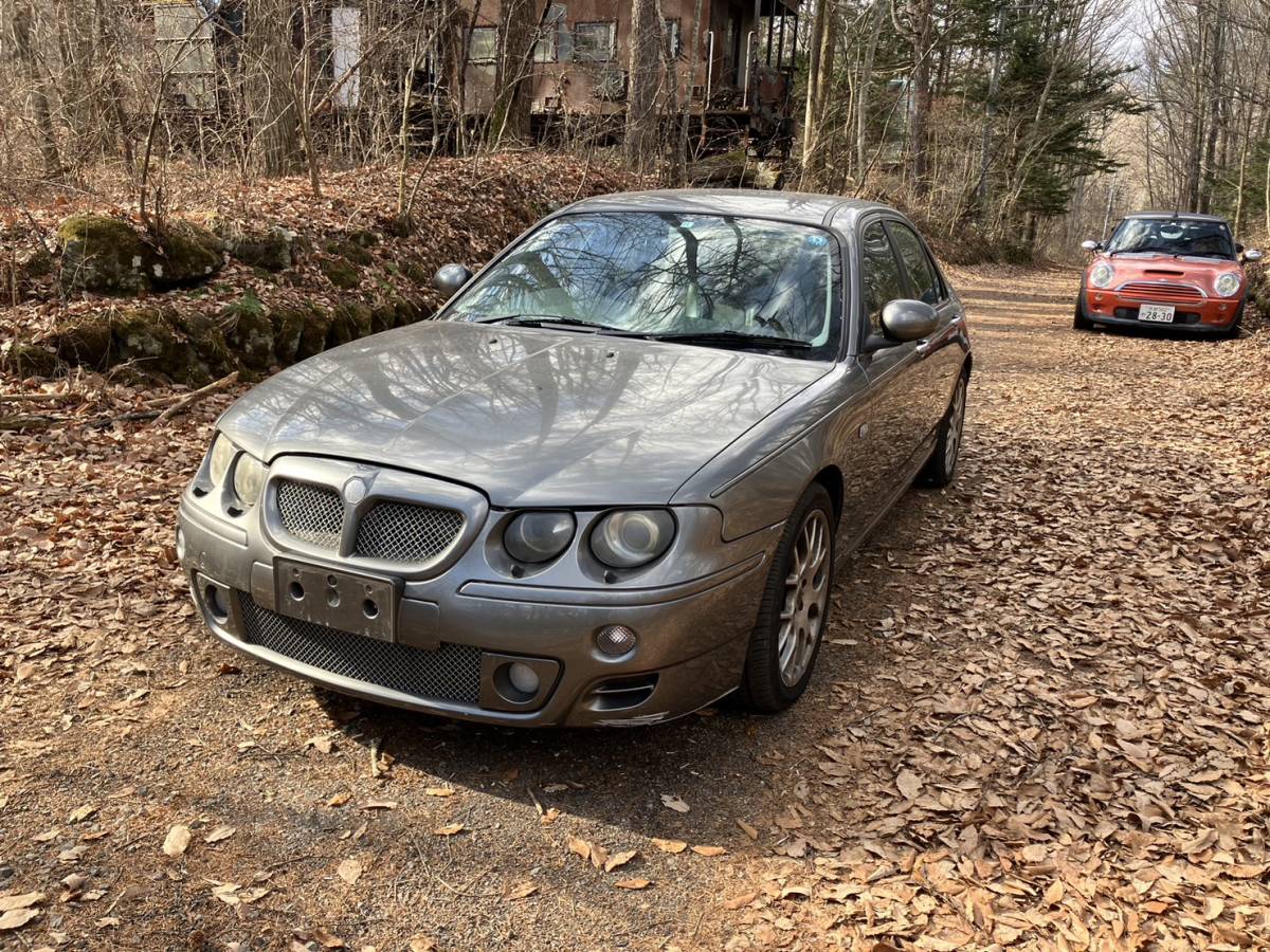 走行たったの 17,000㎞！ ワンオーナー車！　MG ZT　V6 2.5L 24v 5速AT 純正アルミ　純正アルカンターラ調シート（ヒーター付）_画像2