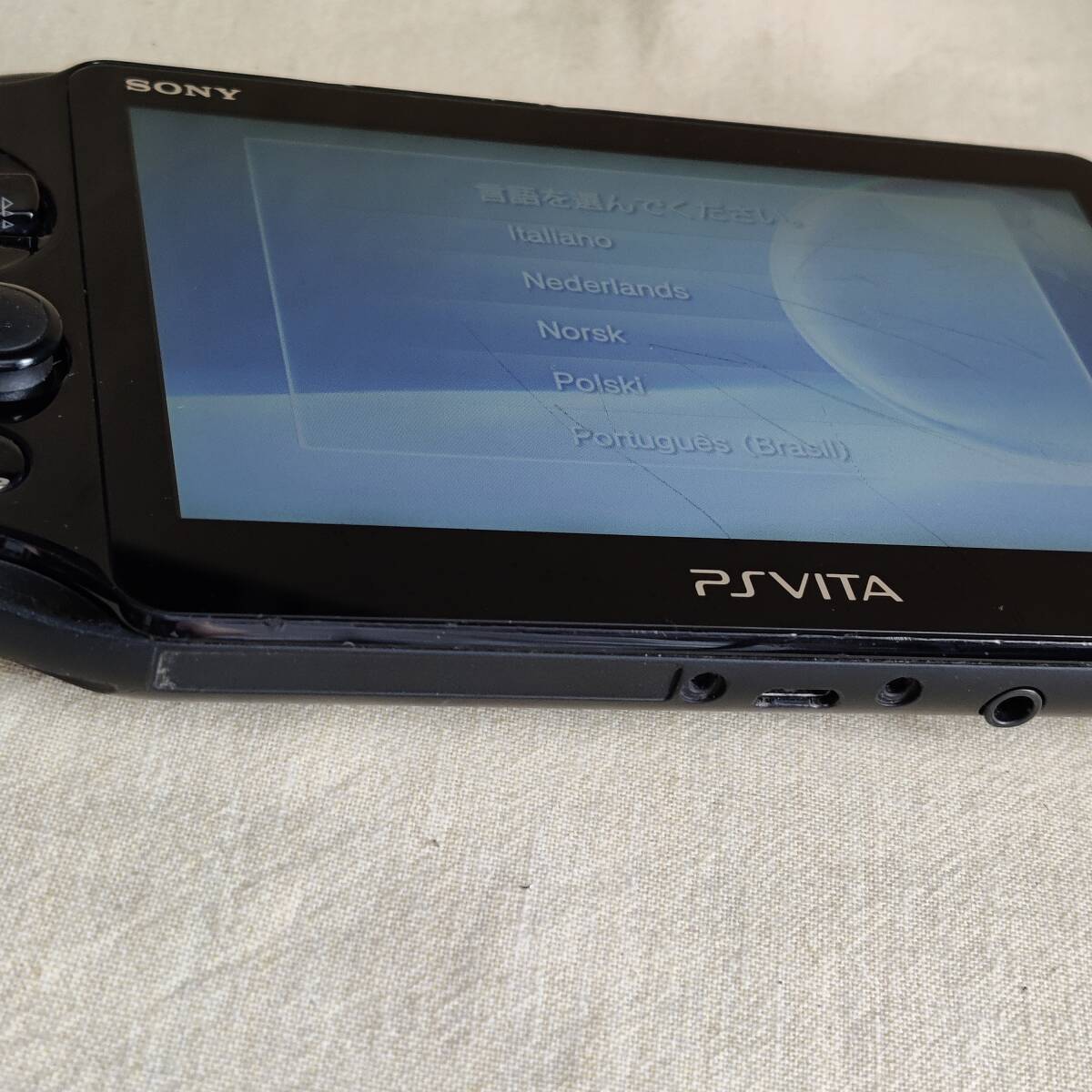 【NJRKDQ】SONY Playstation VITA PCH-2000 本体のみ メモリーカード8GB ジャンク JUNK PS VITA_画像6