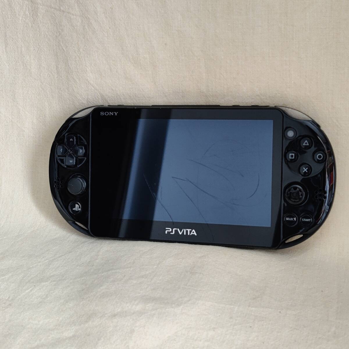 【NJRKDQ】SONY Playstation VITA PCH-2000 本体のみ メモリーカード8GB ジャンク JUNK PS VITA_画像1