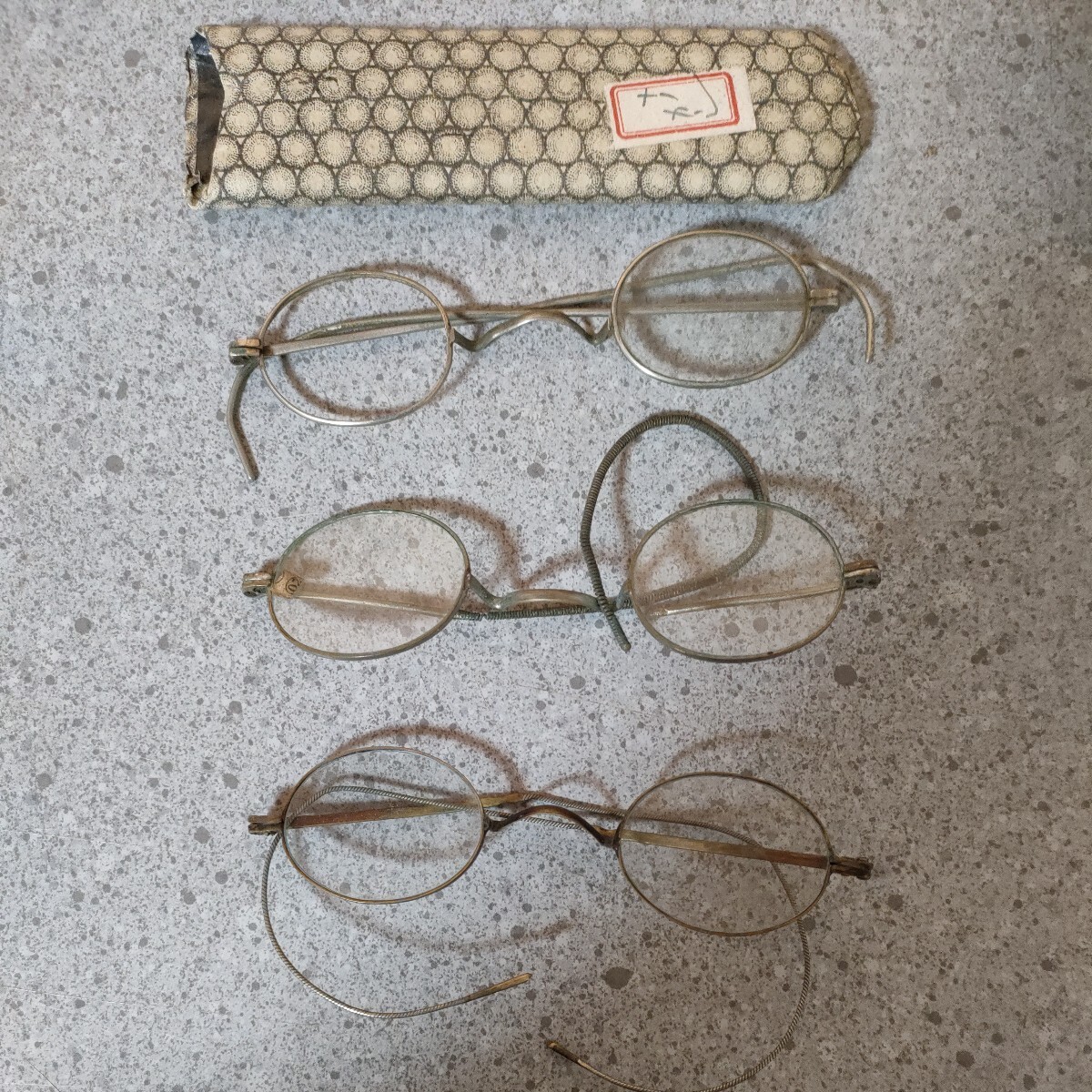 丸メガネ ３点まとめて 丸眼鏡 アンティーク メガネ 眼鏡 ヴィンテージ 昭和レトロ 眼鏡フレーム 古い眼鏡 時代物 ジャンク k3-1の画像2