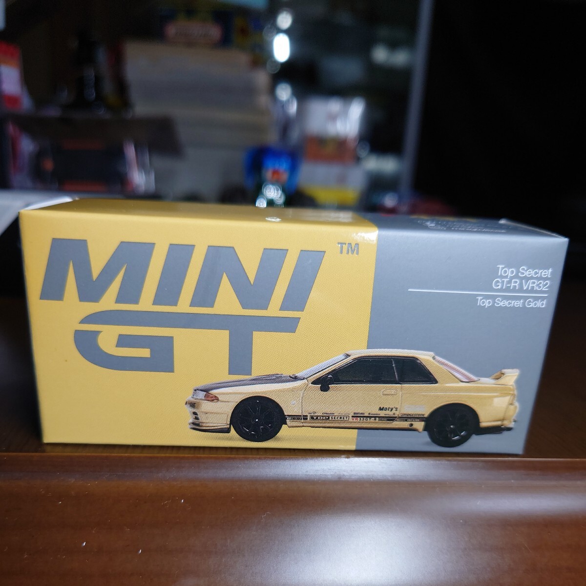 MINIGT トップシークレット　VR32 MGT00431-R miniGT MINI GT ミニGT 　Top　Secret　R32 GT-R ゴールド　開封品_画像1