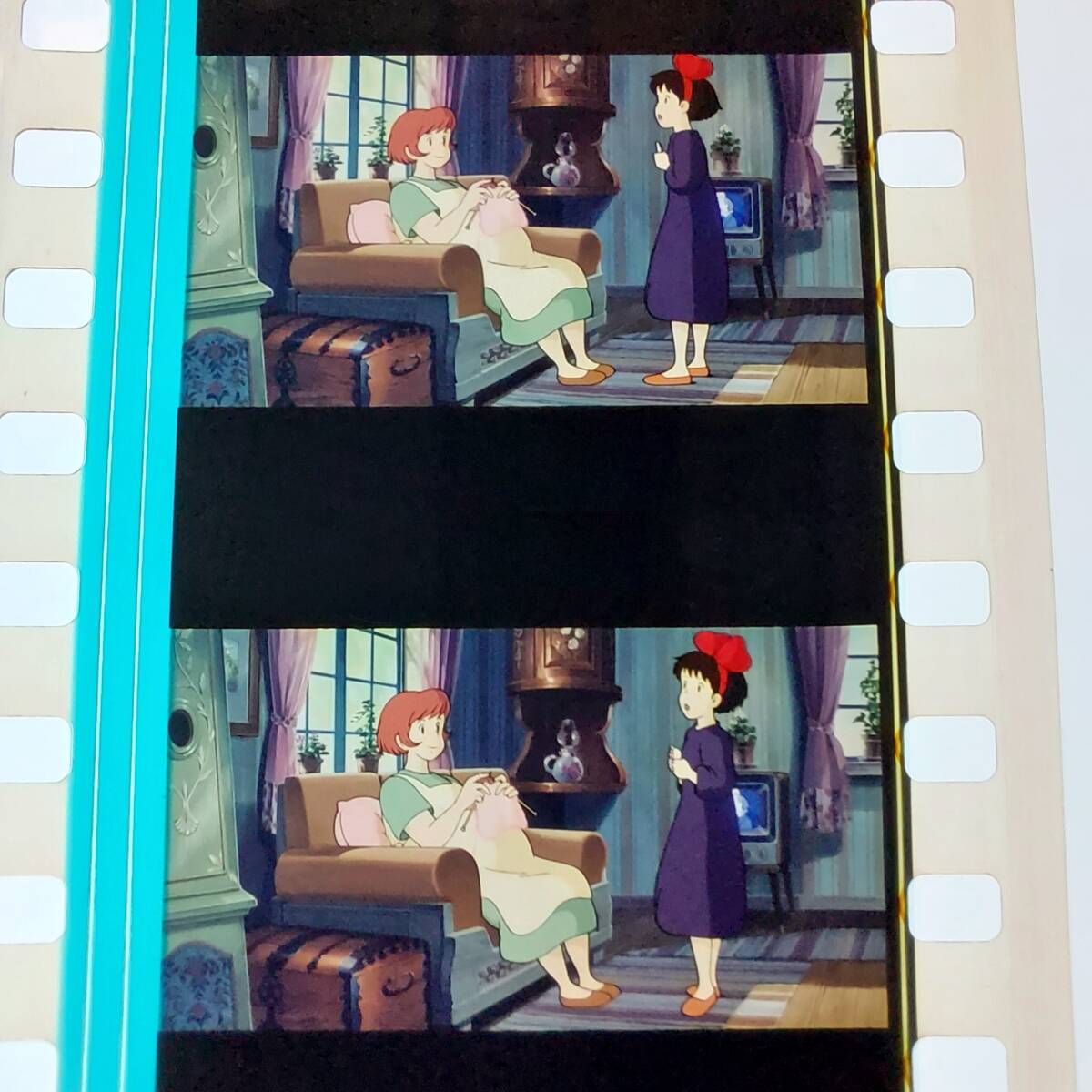 ◆魔女の宅急便◆35mm映画フィルム　6コマ【107】◆スタジオジブリ◆　[Kiki's Delivery Service][Studio Ghibli]_画像1