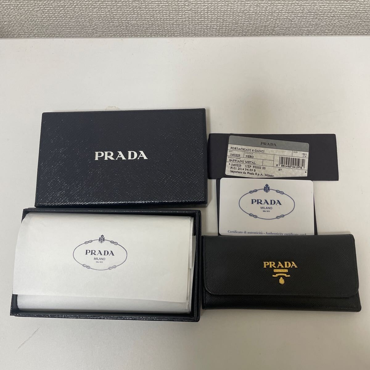 PRADA Prada 6 ream key case black PORTACHIAVI 6 GANCI SAFFIANO METAL size TU box equipped card equipped 