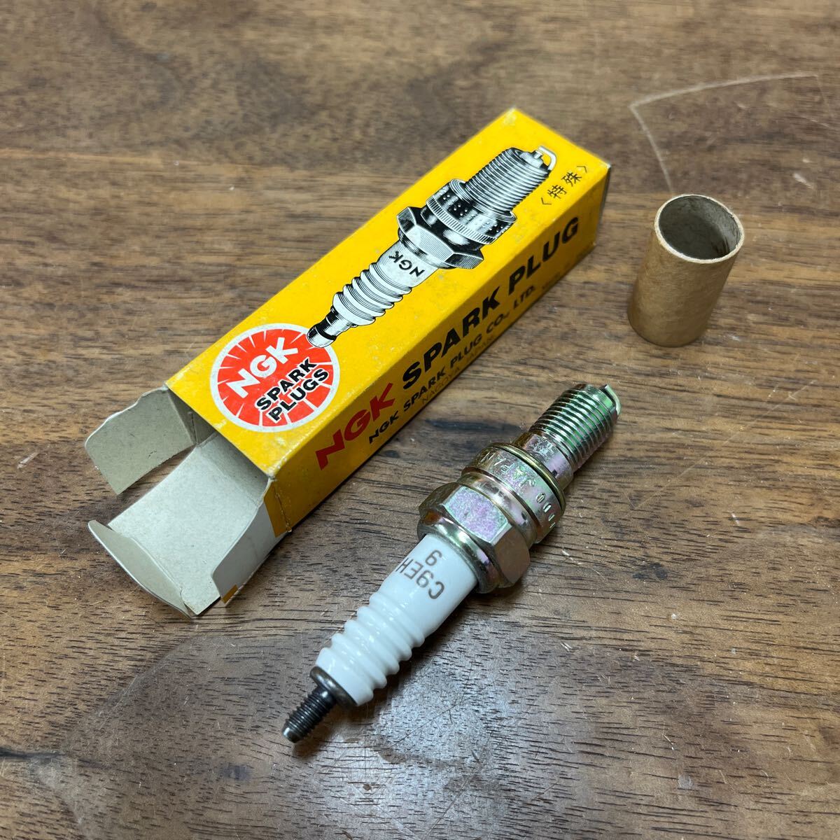 MB-2605★クリックポスト(全国一律送料185円) NGK スパークプラグ 2142 C9EH-9 For HONDA 特殊 SPARK PLUG 日本特殊陶業 N-2/②_画像1