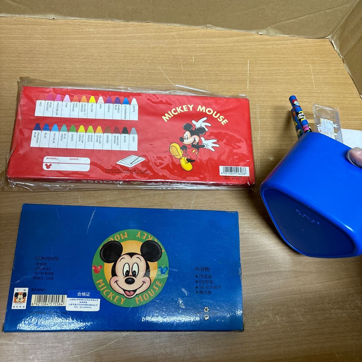 TA-569☆60size/ミッキー Disney 文房具セット 当時物 昭和レトロ 定規 鉛筆 ペン立て クレヨン 消しゴム メモ帳【未使用品】Mickey Mouse_画像7