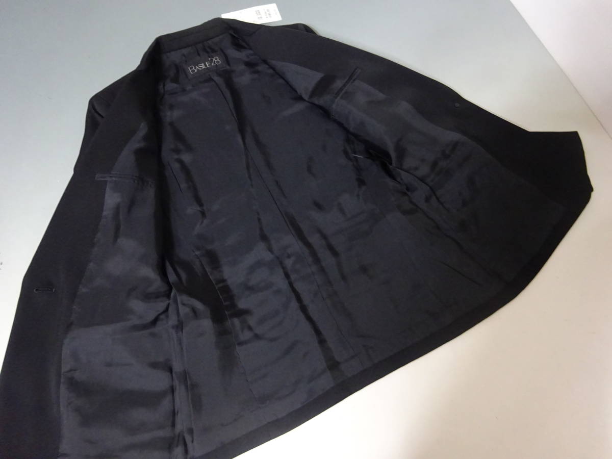 新品☆バジーレ28のウールジャケット・黒・9号・定価6.9万円_画像5