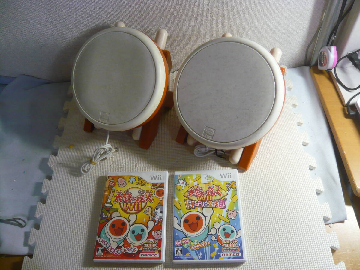 任天堂・Nintendo　Wii　周辺機器 　タタコン　太鼓の達人　太鼓とバチ 2個 + ソフト2枚　中古_画像1