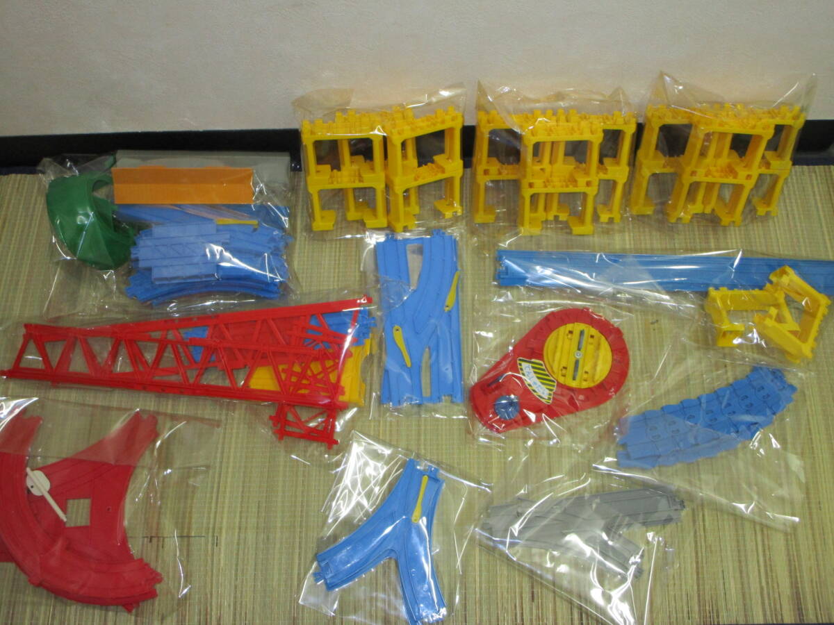  Plarail large amount new rotation chassis single line . line intersection po in trail slope rail .. rail U Turn rail large iron .. legs other 