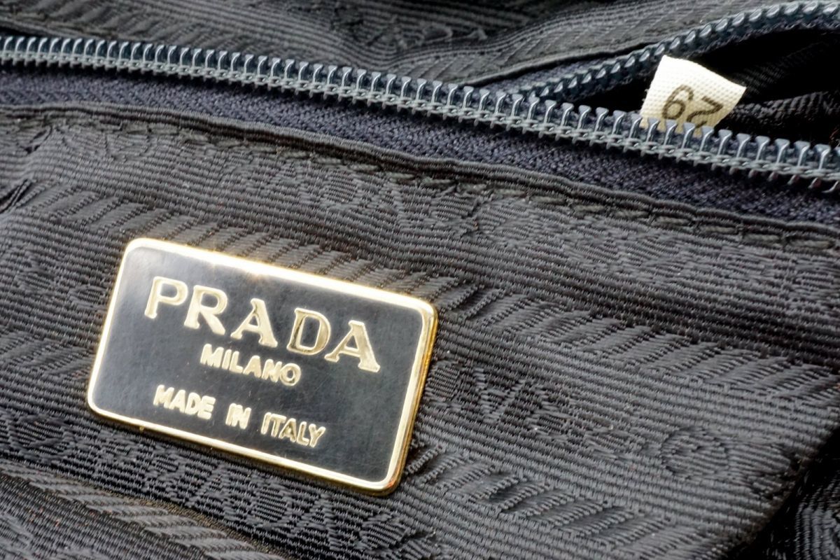 プラダ レア ラメ糸刺繍 ビジュー装飾 クラッチ バッグ ポーチ 台形 テスートナイロン 黒 ブラック PRADA 7860h_画像10