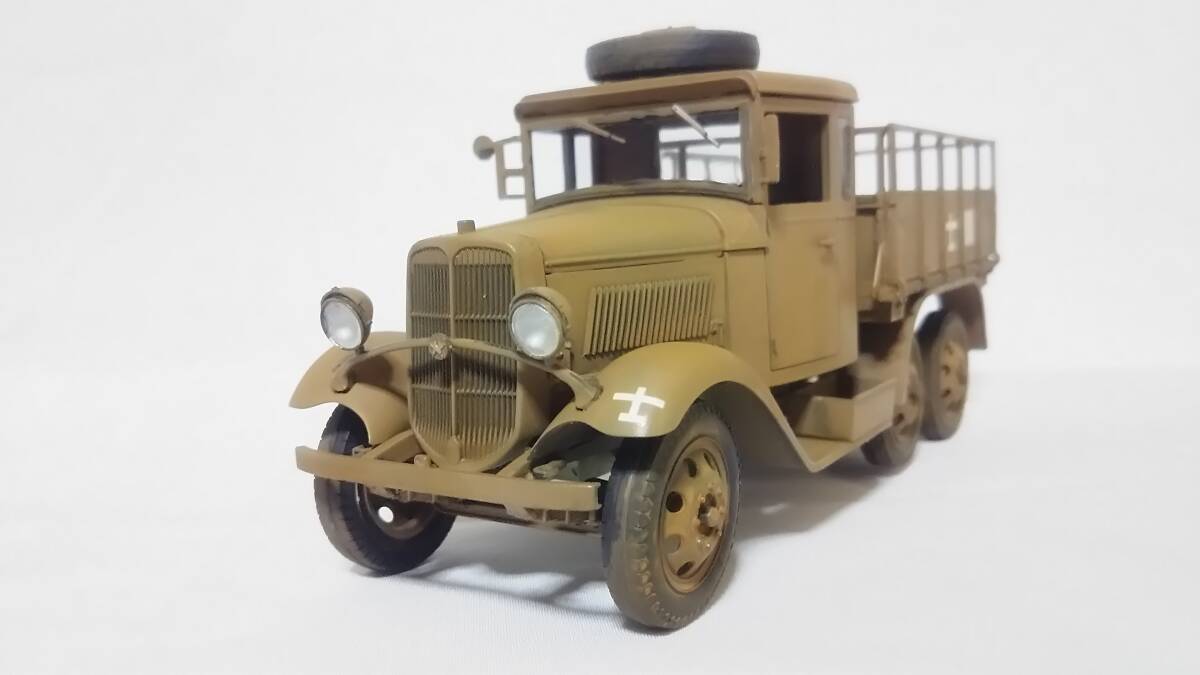 1/35,帝国陸軍　九四式六輪自動貨車　箱型運転台（ハードトップ）完成品_画像1