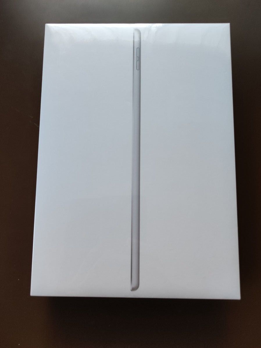 iPad 10.2インチ 第9世代 Wi-Fi 64GB シルバー 2021年モデル MK2L3J/A