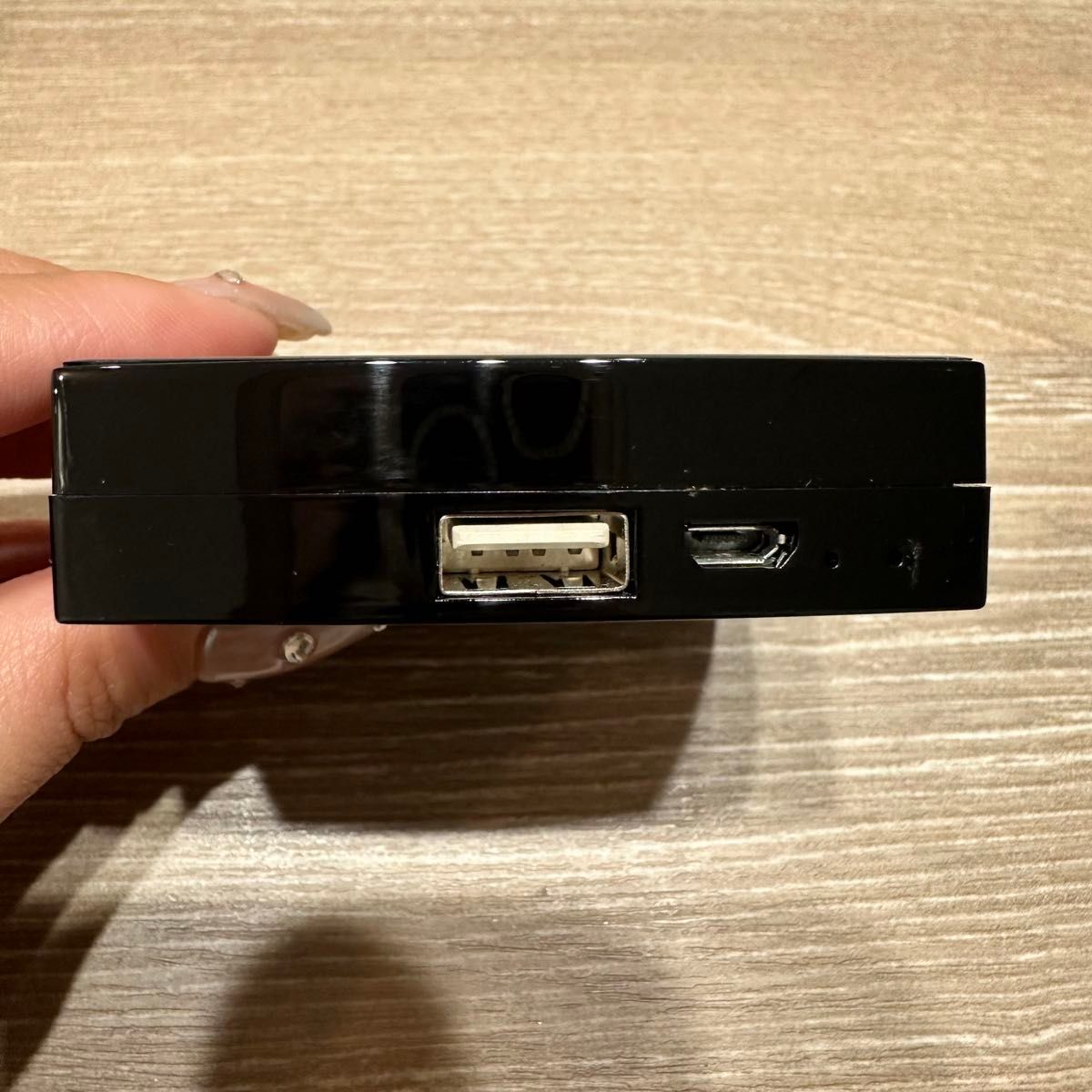 CHANEL 充電器 USB モバイルバッテリー シャネル レ ベージュ アーモニー プードゥル ベル ミン