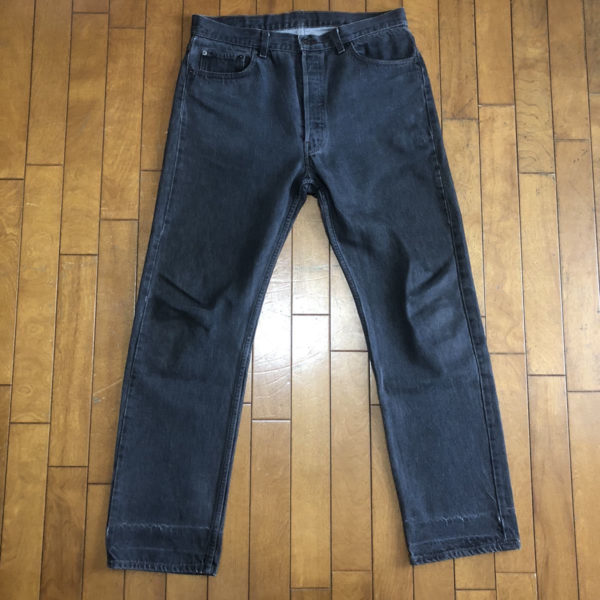 ☆ 【 Levi's 】★501 85年製　先染めブラック　ゴールデンサイズ　36インチ★W36 ブラック_画像2