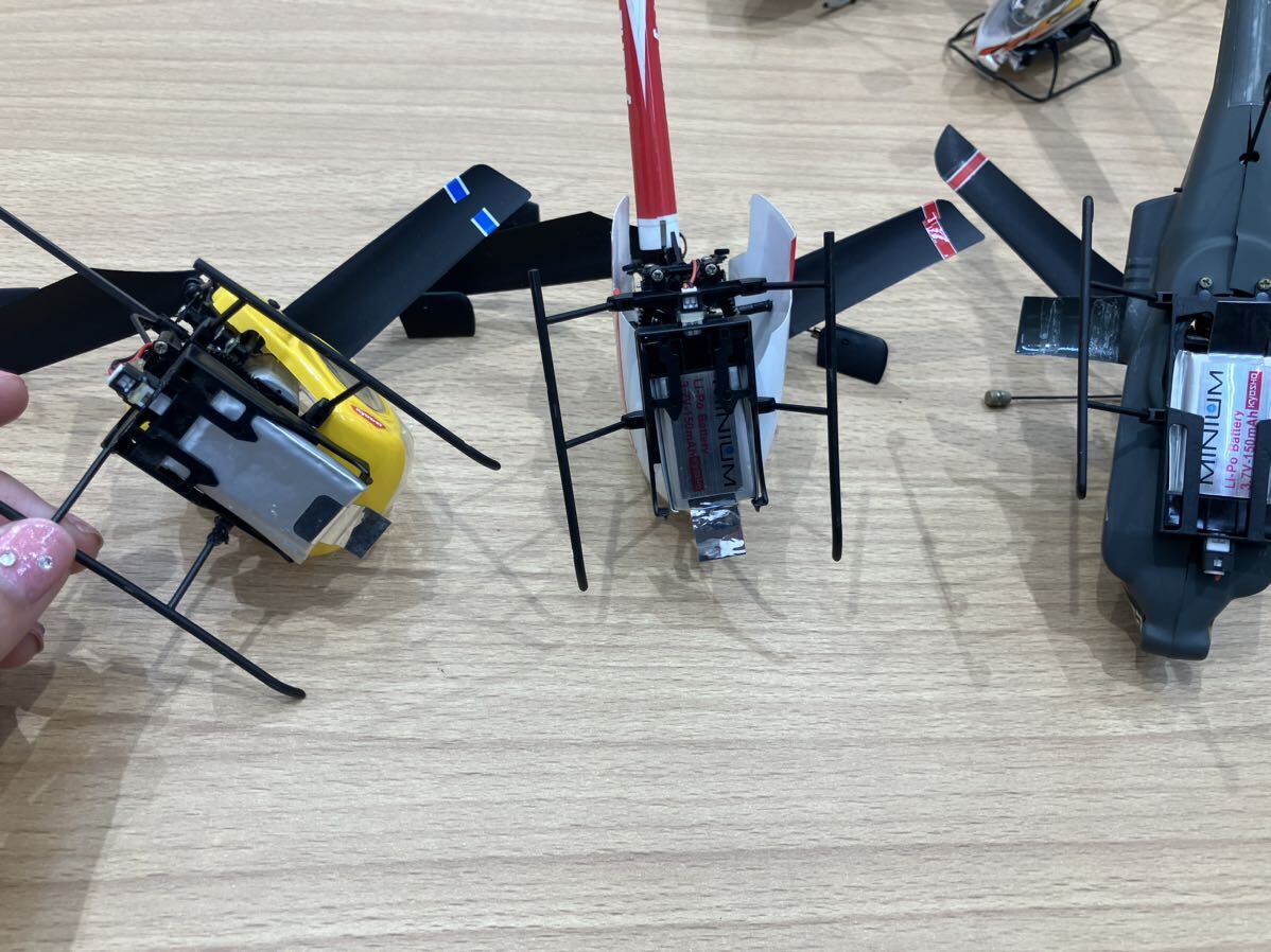 天A【1//195他】ヘリコプター 模型 おもちゃ 置物 ラジコン kyosho x-power ARMY 6個セット ジャンク ヘリ 黄 緑 赤白オレンジの画像8