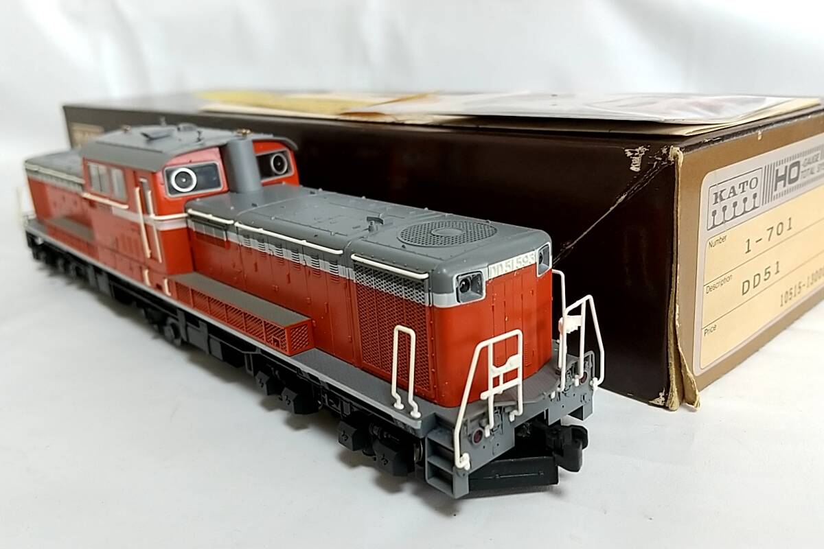 KATO 1-701 DD51 mileage does beautiful goods box attaching.