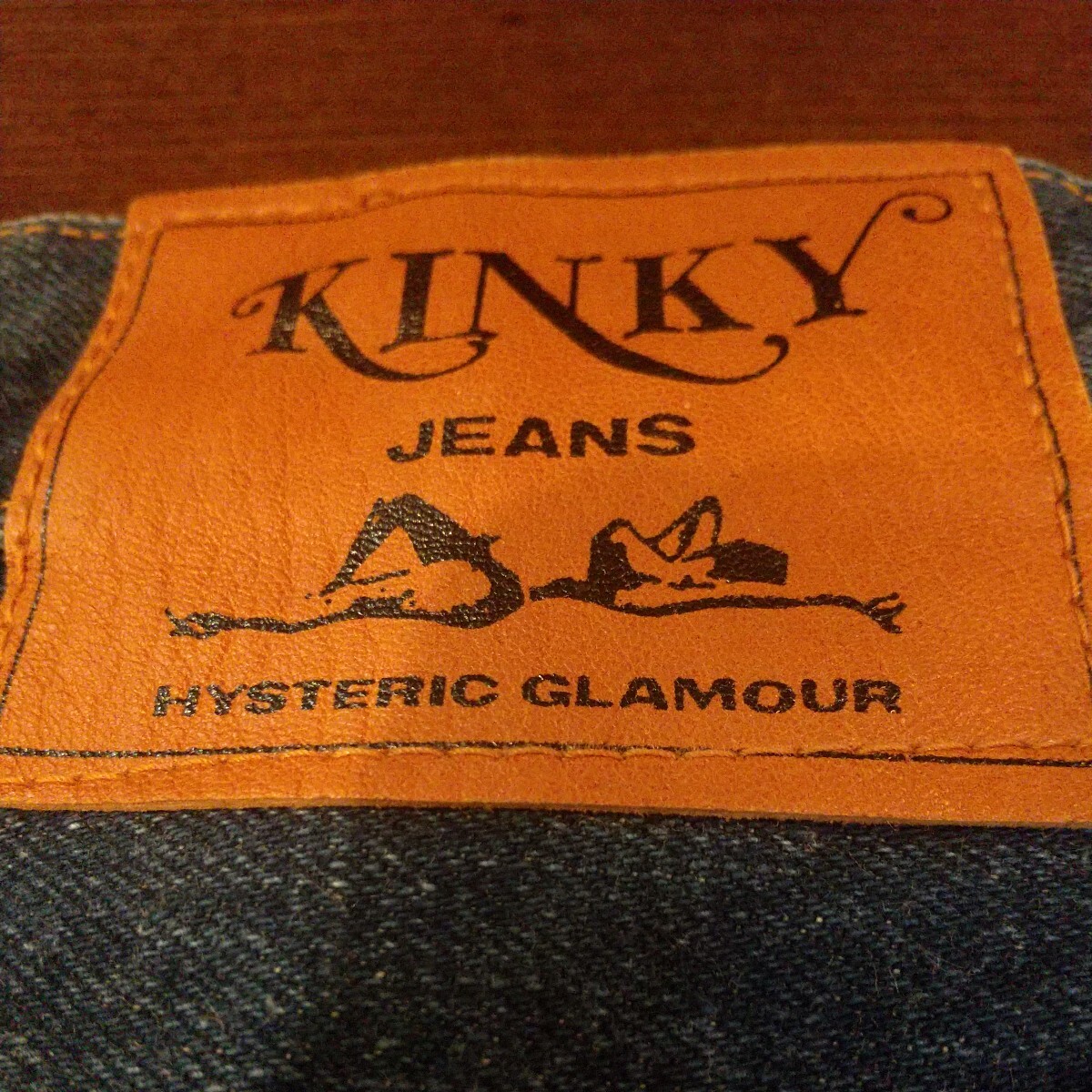 美品 HYSTERIC GLAMOUR KINKY JEANS ヒステリックグラマー キンキージーンズ ユーズドウォッシュ加工 XXモデル 隠しリベット 赤耳 _革パッチ