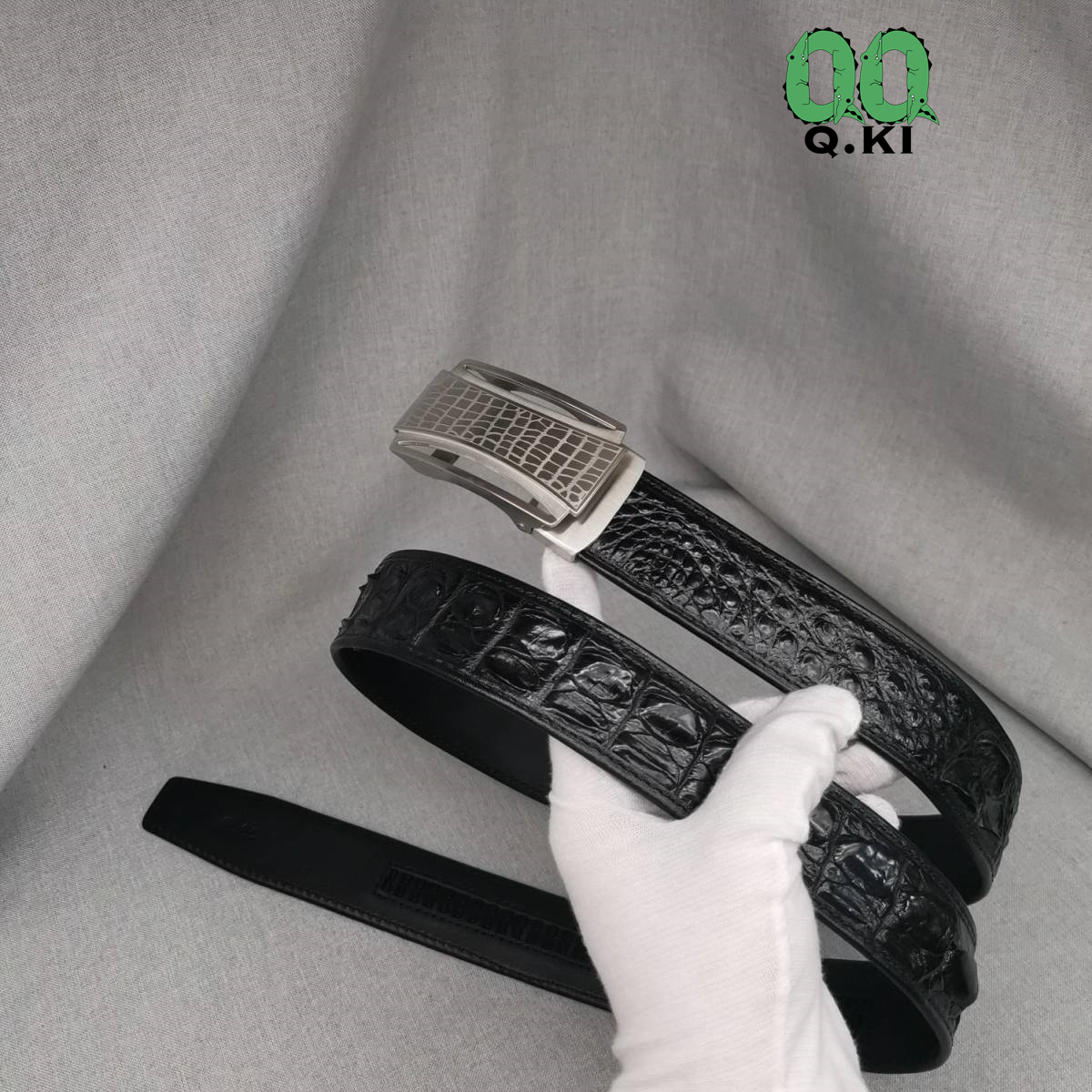 クロコダイル メンズベルト ワニ革本物保証 メンズ 本革 レザーベルト 銀色バックル付き 100－125cm 黒 巾3.5cm_画像1