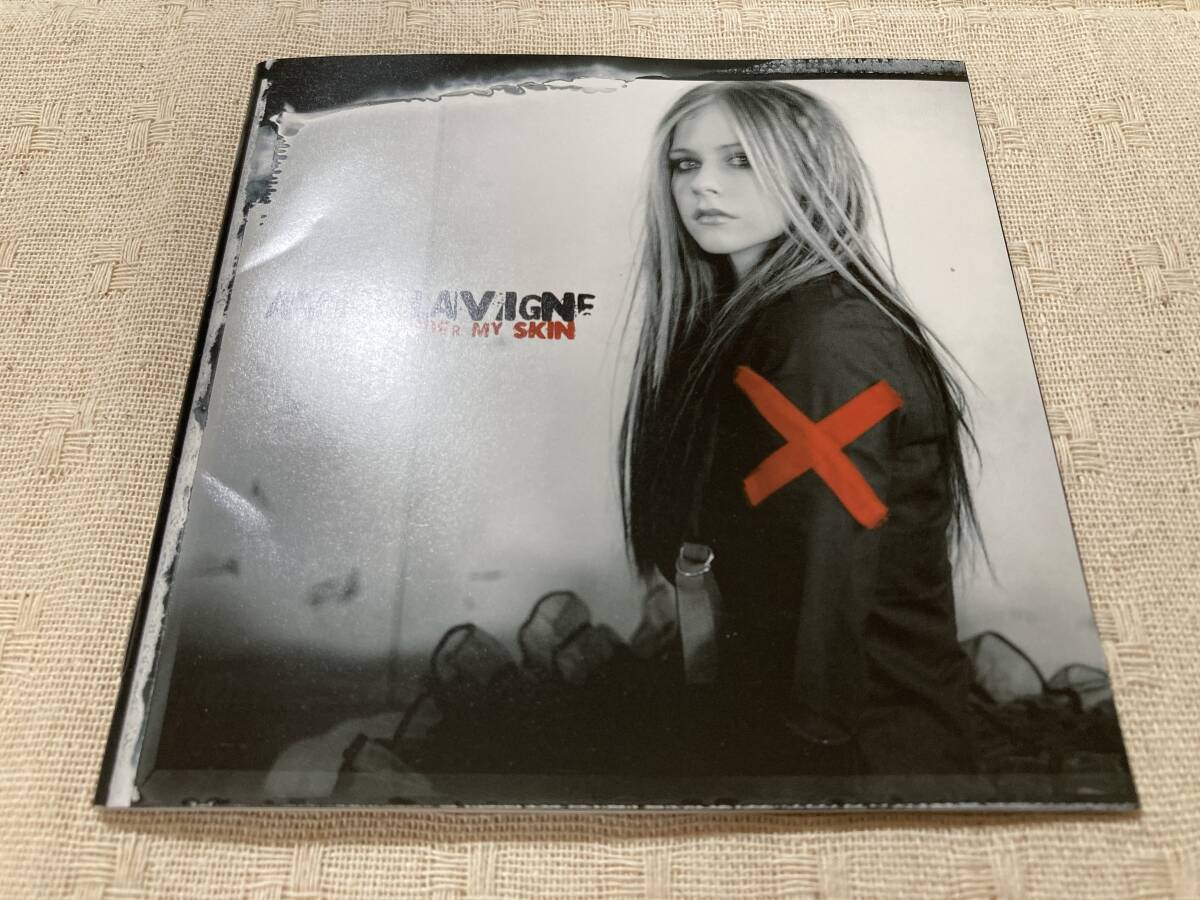 Avril Lavigne アヴリル・ラヴィーン◆Under My Skin アンダー・マイ・スキン【日本盤：帯付き】カナダ出身 女性シンガー Don't Tell Me_画像6