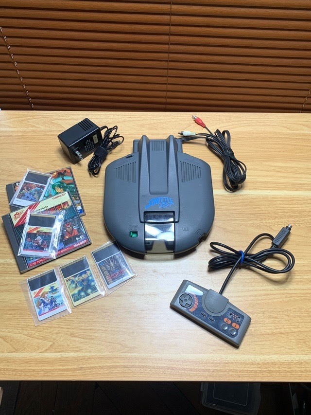 中古 動作確認 PCシャトル本体＋ケーブル＋アダプタ＋コントローラー＋おまけ中古ソフト５個 現上品  宅急便（EAZY）８０サイズの画像1