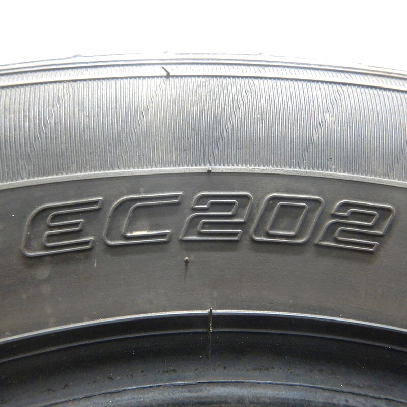 中古タイヤ 215/60r16 タイヤ DUNLOP ENASAVE EC202 1本 単品 エスティマ クラウン カムリ マークＸ 中古 16インチ_画像3