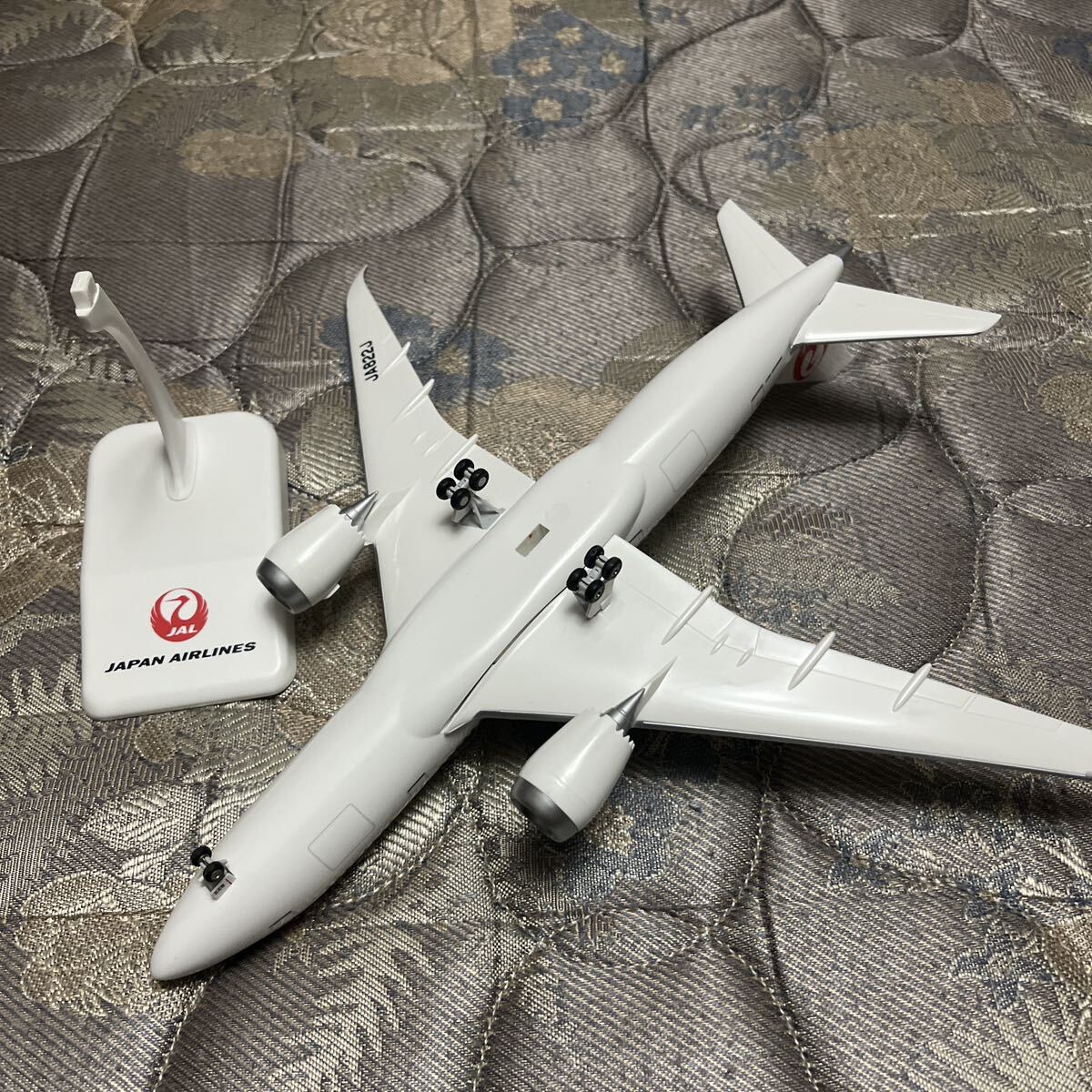 エバーライズ　1/200 JAL ボーイング 787 樹脂製モデル_画像10