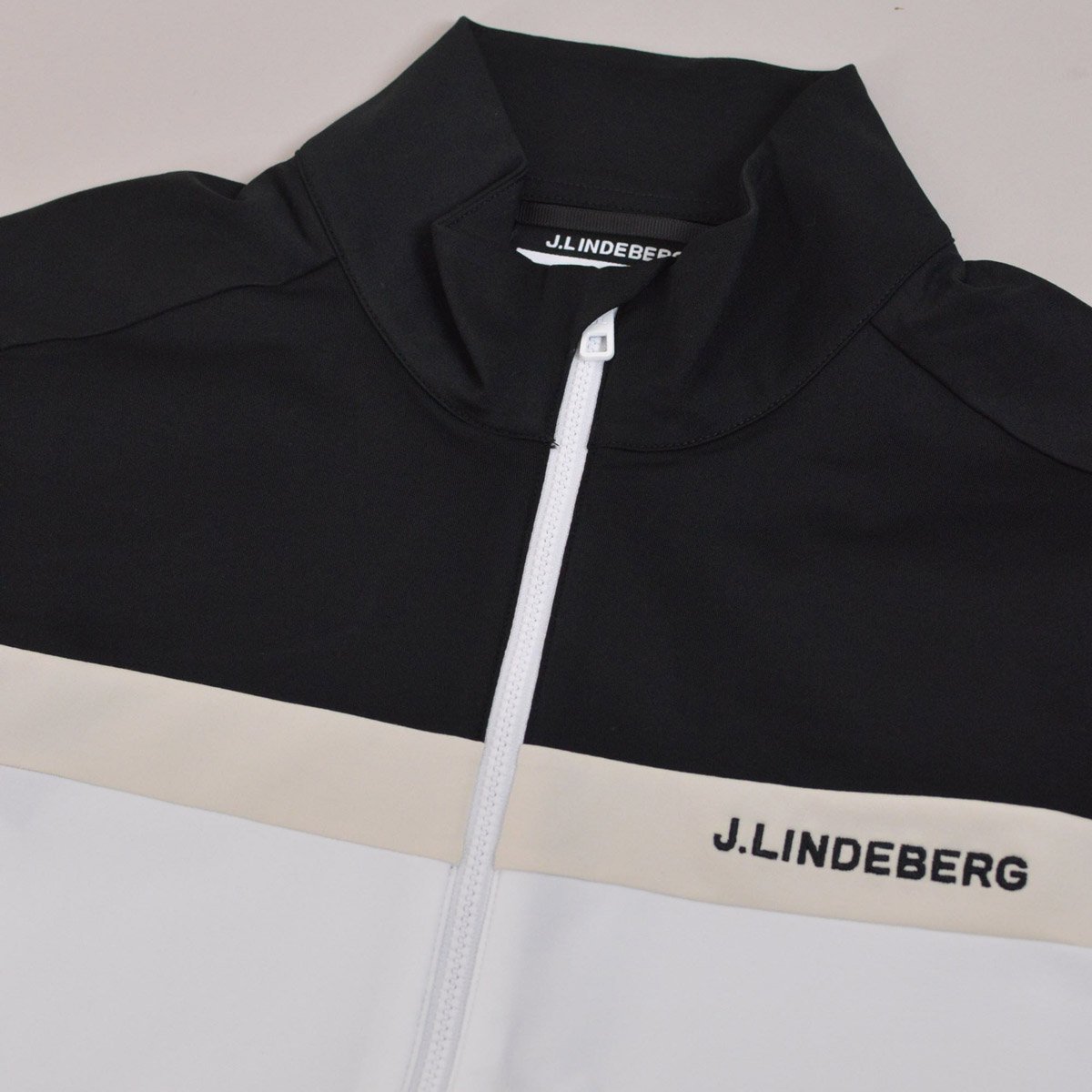 2024 spring summer new work [J. Lindberg ] men's blouson white × black 48(L) 071-51322-104 J.LINDEBERG Golf stylish good-looking 